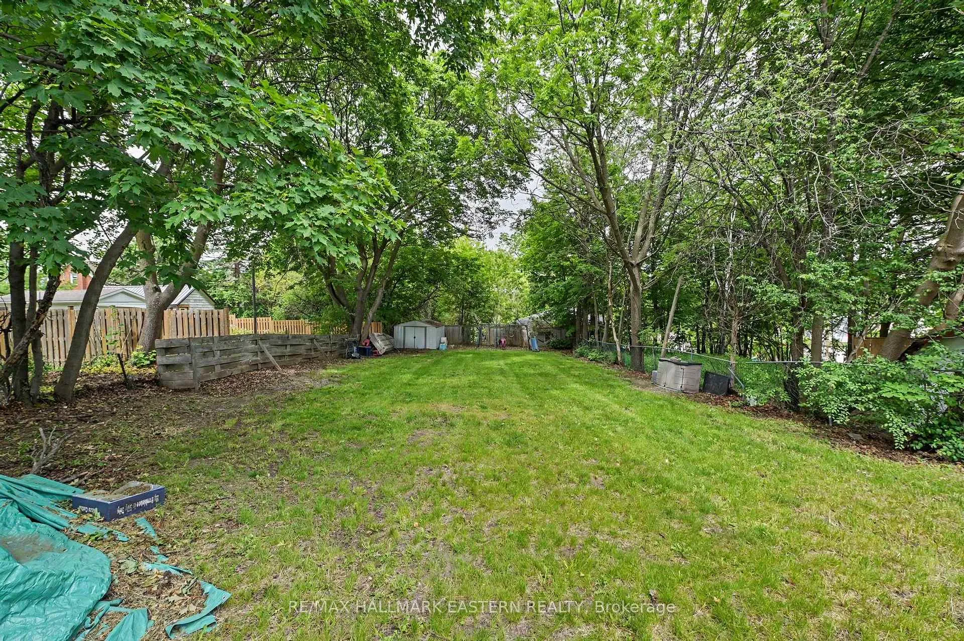 Photo 27 of 16 Holloway Street, Belleville, Belleville Ward — HOMEH