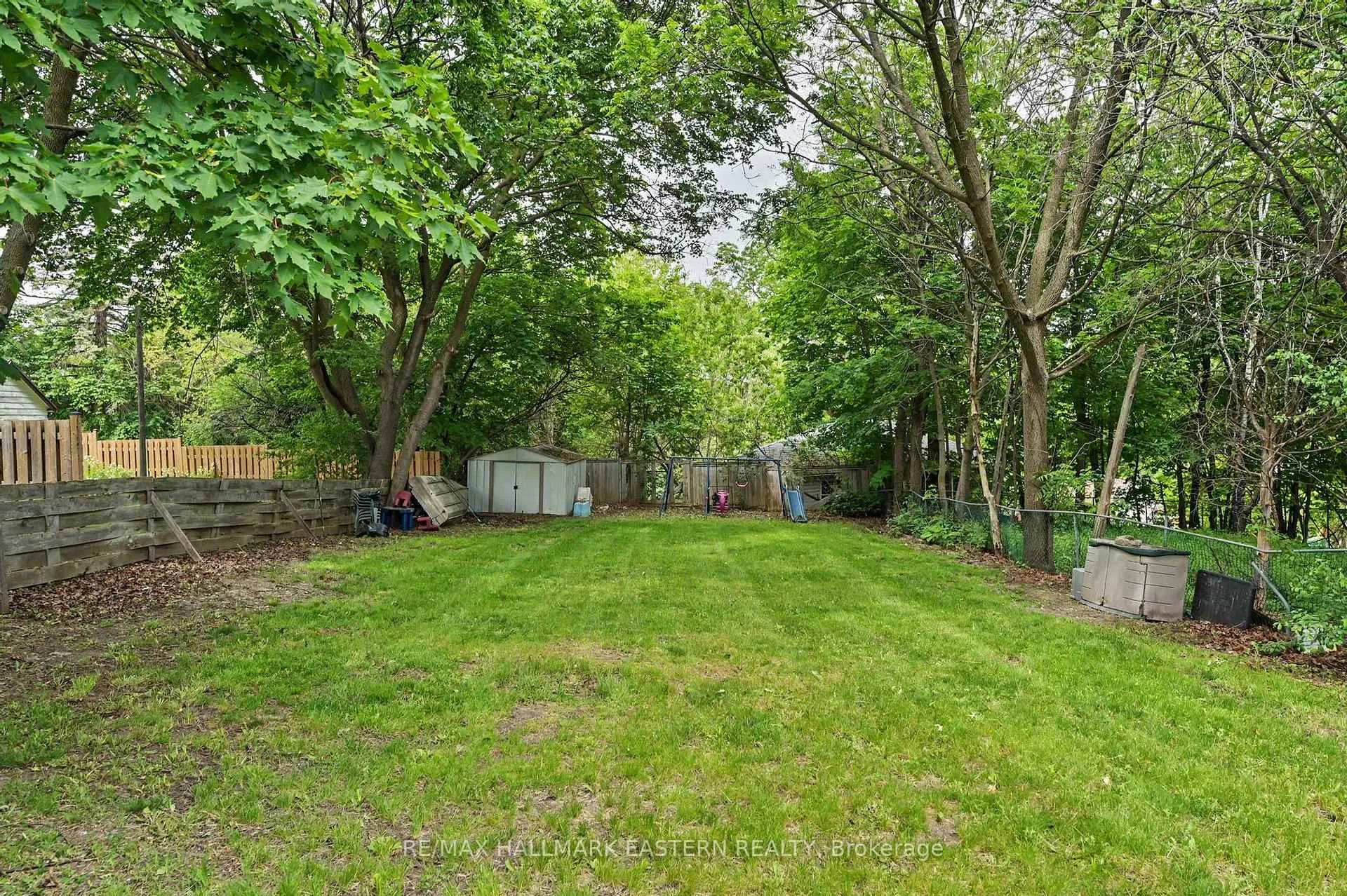 Photo 28 of 16 Holloway Street, Belleville, Belleville Ward — HOMEH