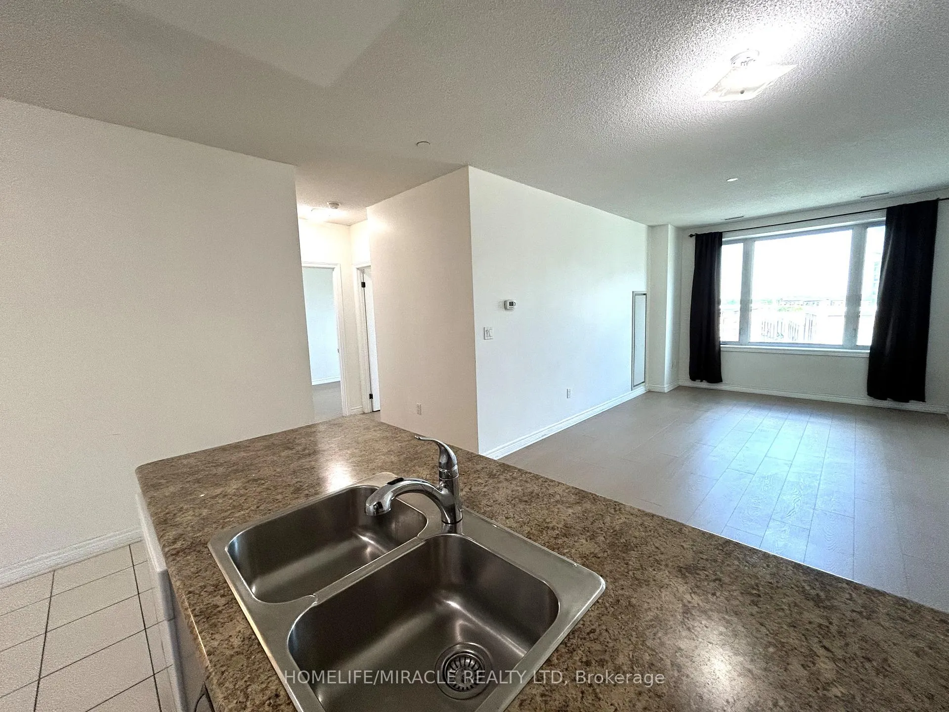 Photo 13 of Unit 423, 7400 Markham Road, Markham, Middlefield — HOMEH