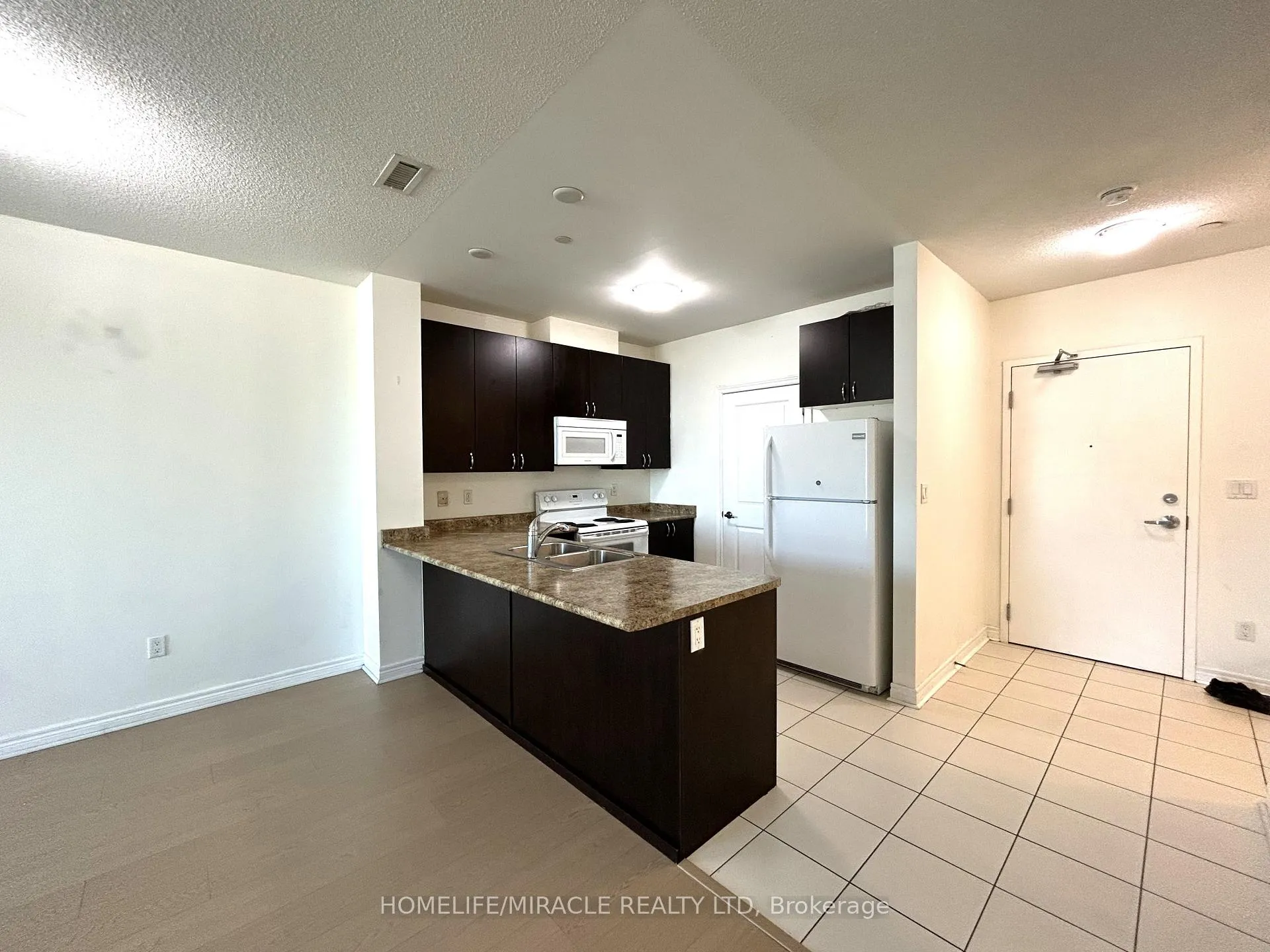 Photo 6 of Unit 423, 7400 Markham Road, Markham, Middlefield — HOMEH