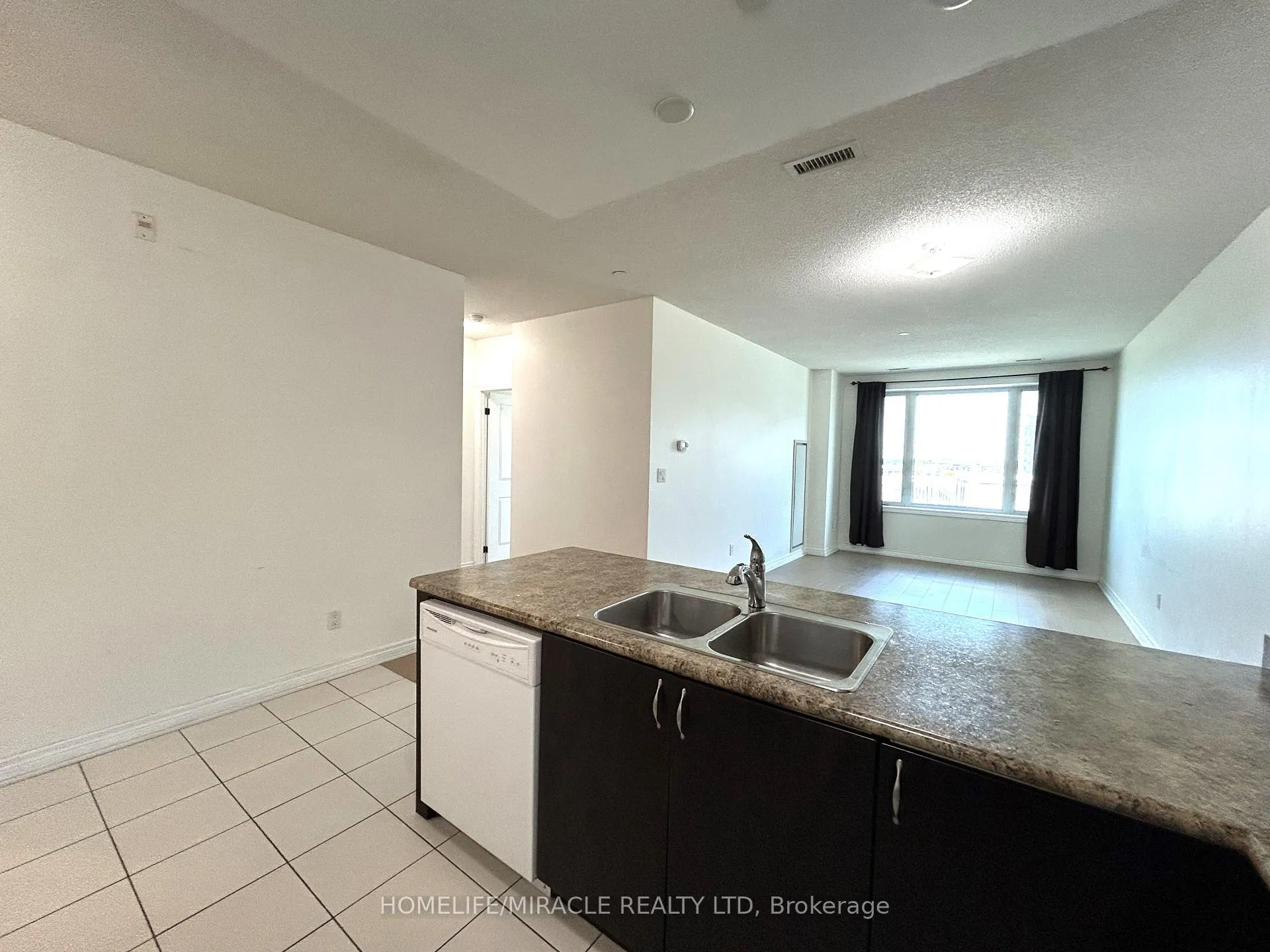 Photo 14 of Unit 423, 7400 Markham Road, Markham, Middlefield — HOMEH