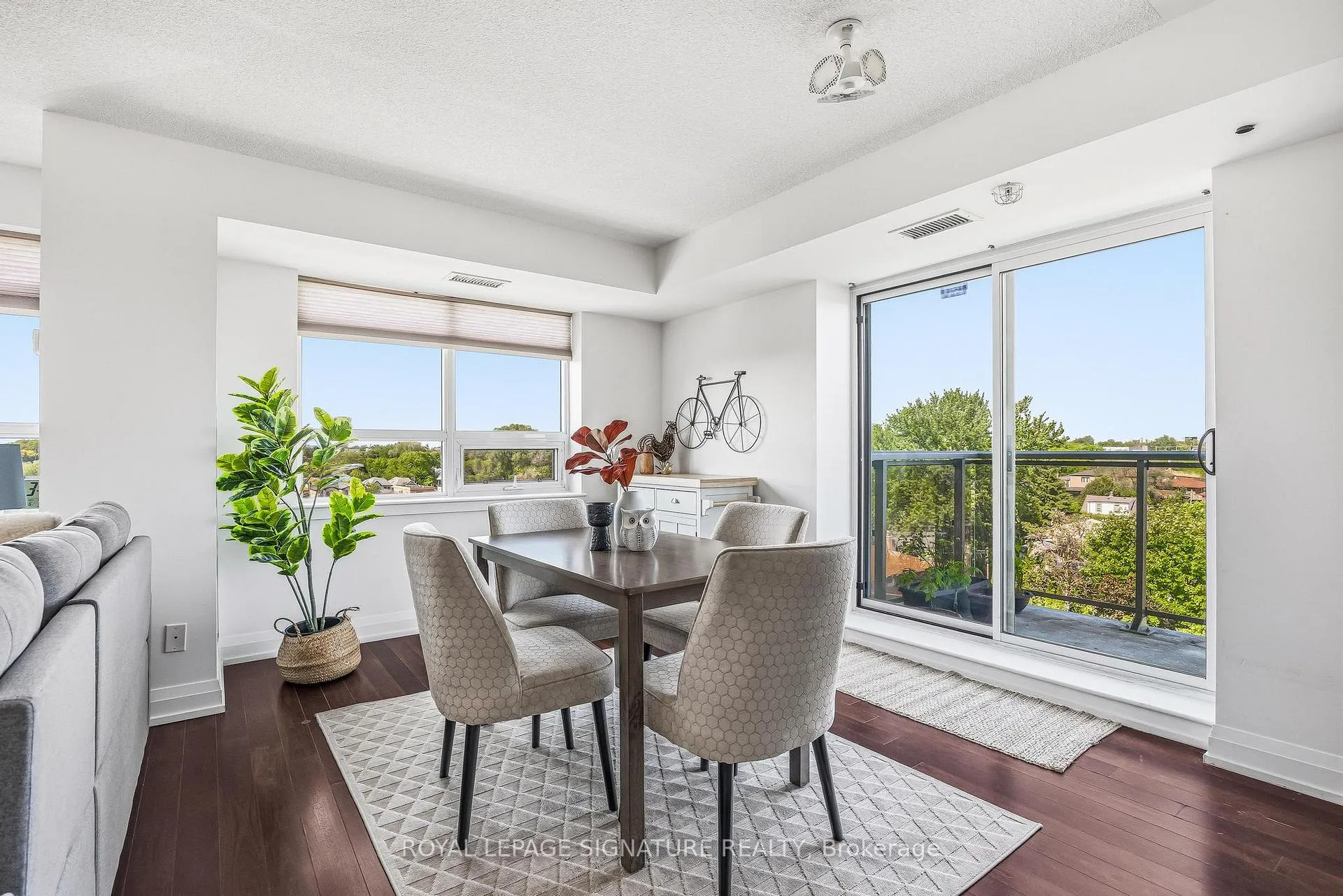 Photo 2 of Unit 601, 3520 Danforth Avenue, Scarborough, Oakridge — HOMEH