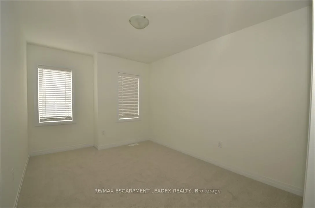 Photo 15 of 10 Heritage Way, Thorold, Rolling Meadows — HOMEH