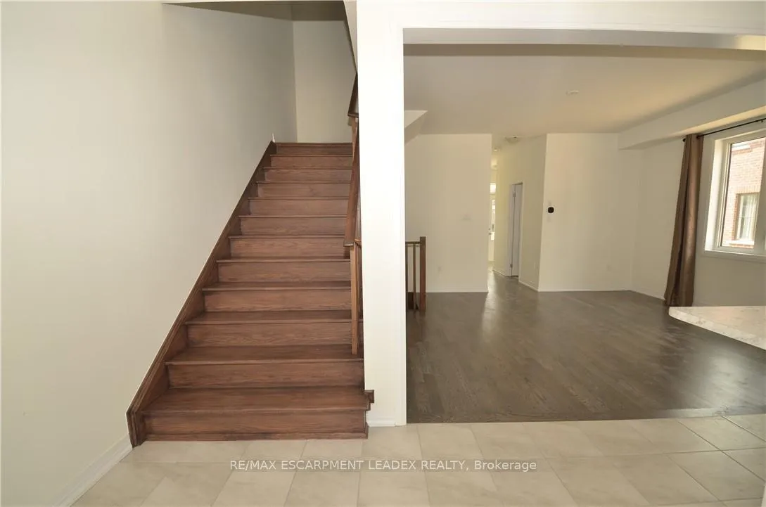 Photo 19 of 10 Heritage Way, Thorold, Rolling Meadows — HOMEH