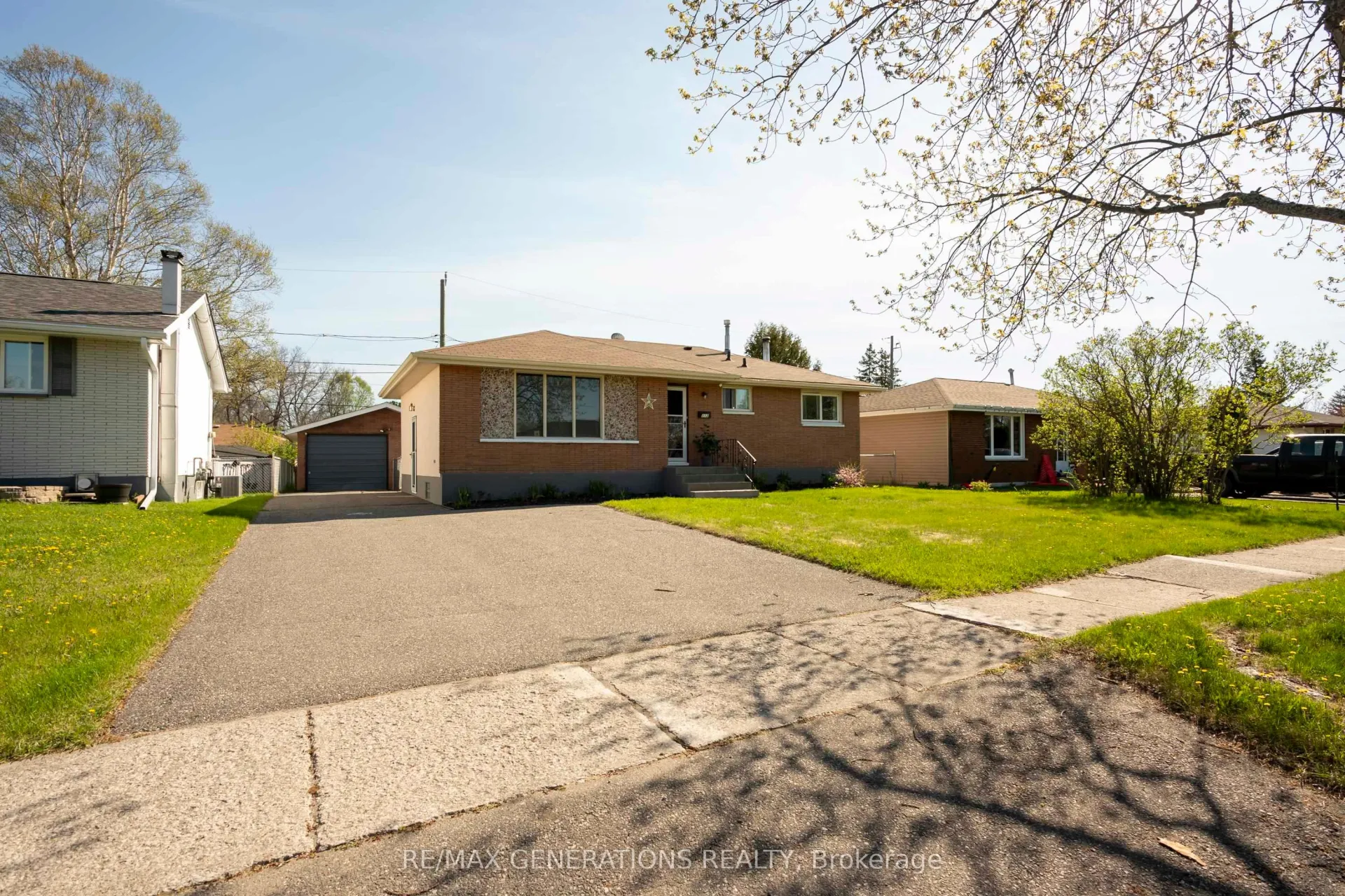 Photo 1 of 112 Ibbetson Street, Thunder Bay, Grandview — HOMEH
