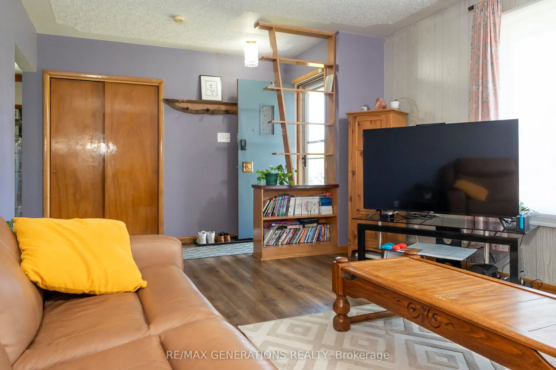 Photo 3 of 112 Ibbetson Street, Thunder Bay, Grandview — HOMEH