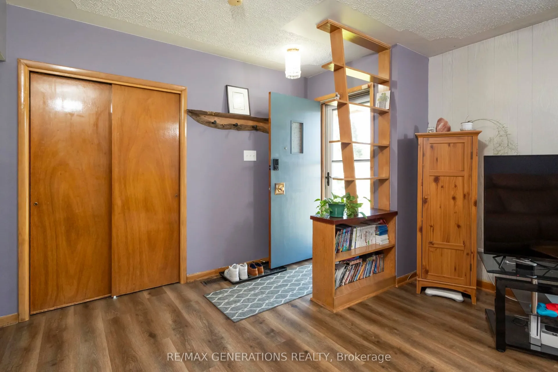 Photo 4 of 112 Ibbetson Street, Thunder Bay, Grandview — HOMEH