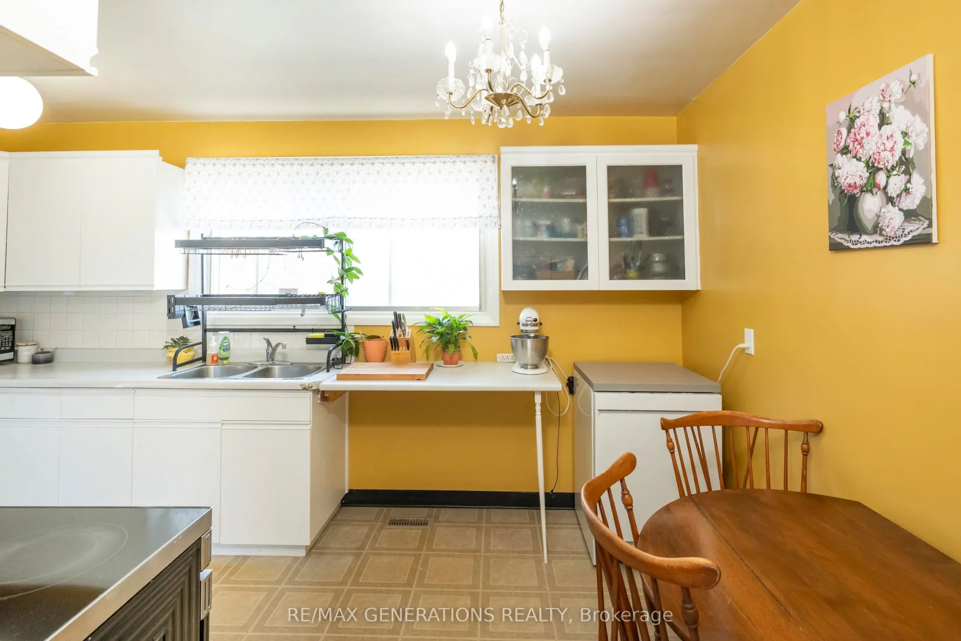 Photo 7 of 112 Ibbetson Street, Thunder Bay, Grandview — HOMEH