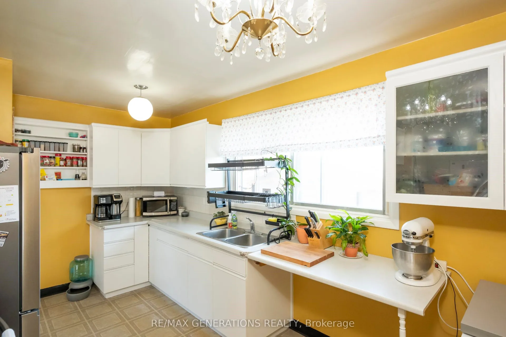 Photo 8 of 112 Ibbetson Street, Thunder Bay, Grandview — HOMEH