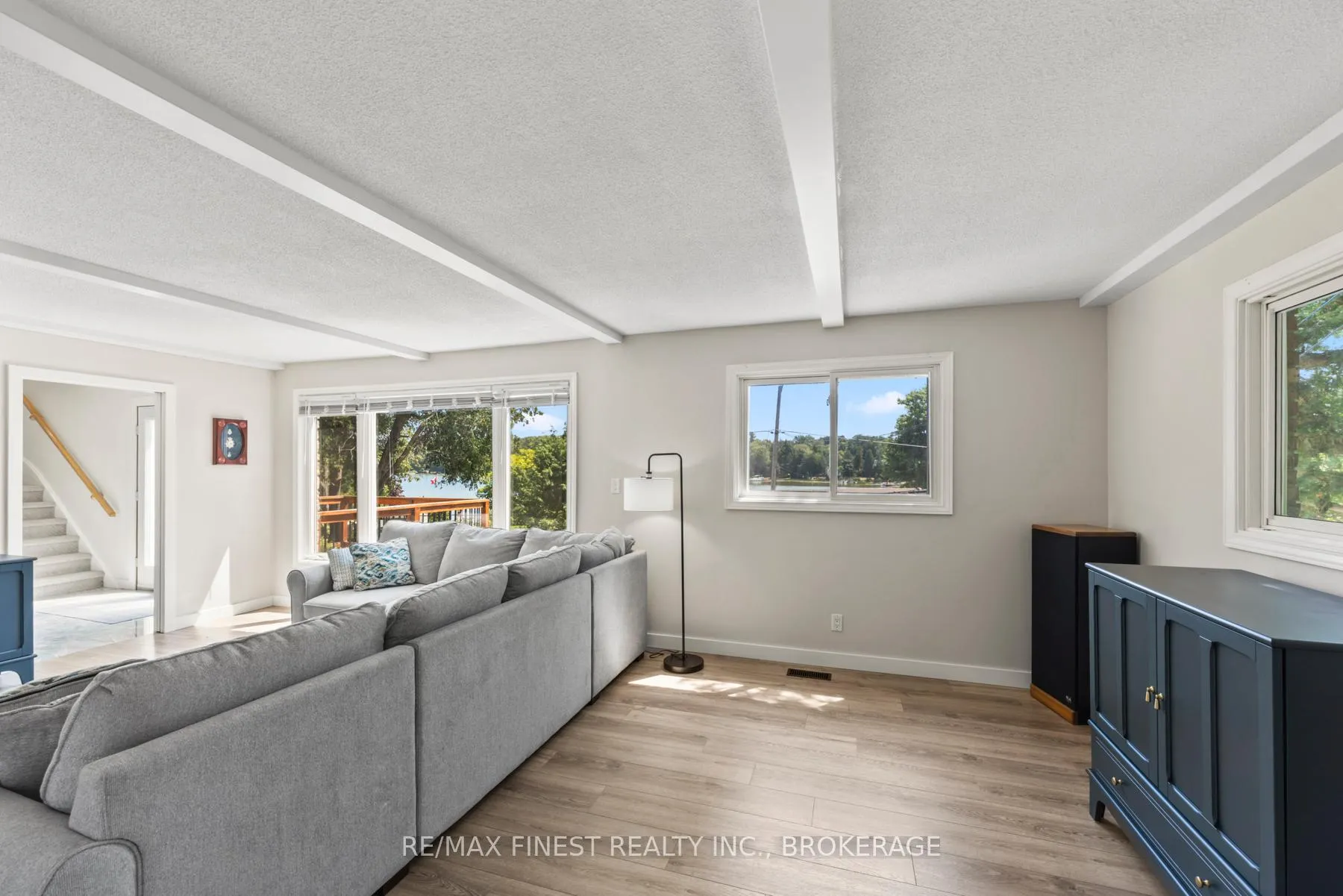 Photo 11 of 3327 Loughborough Drive, Kingston, City North of 401 — HOMEH