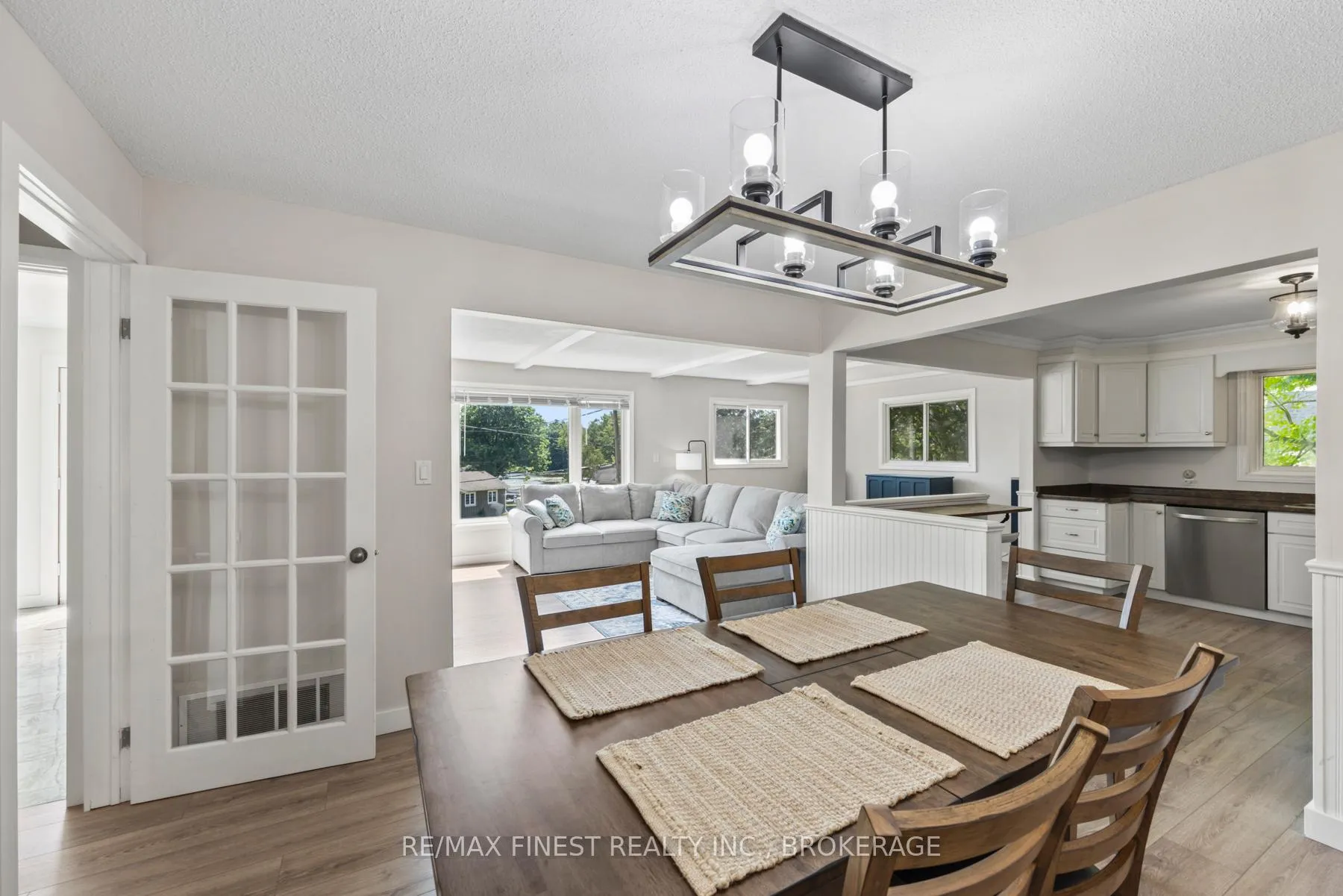 Photo 17 of 3327 Loughborough Drive, Kingston, City North of 401 — HOMEH