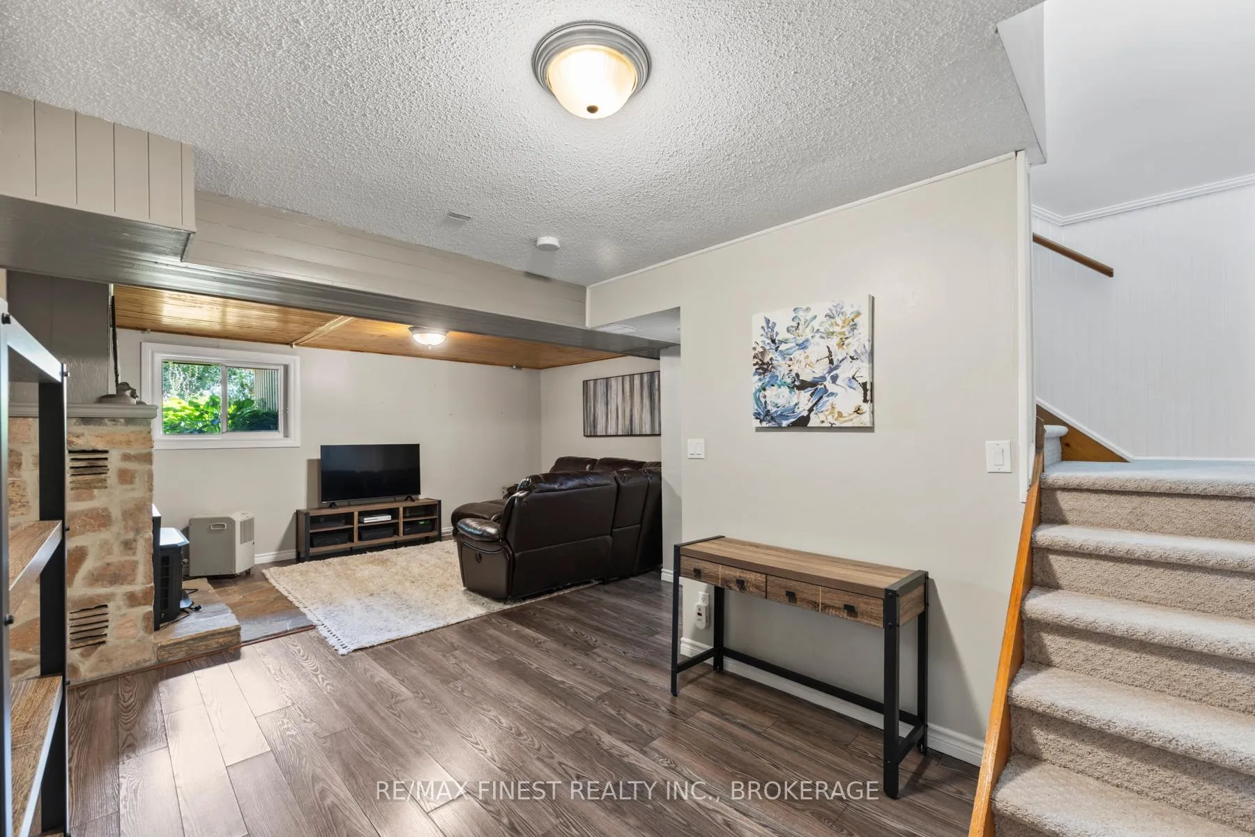 Photo 28 of 3327 Loughborough Drive, Kingston, City North of 401 — HOMEH