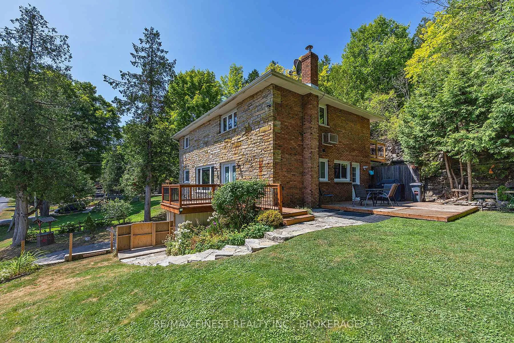 Photo 36 of 3327 Loughborough Drive, Kingston, City North of 401 — HOMEH