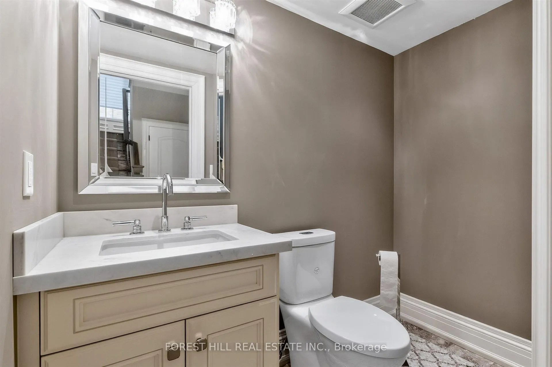 Photo 18 of 326 Lytton Boulevard, Toronto, Lawrence Park South — HOMEH