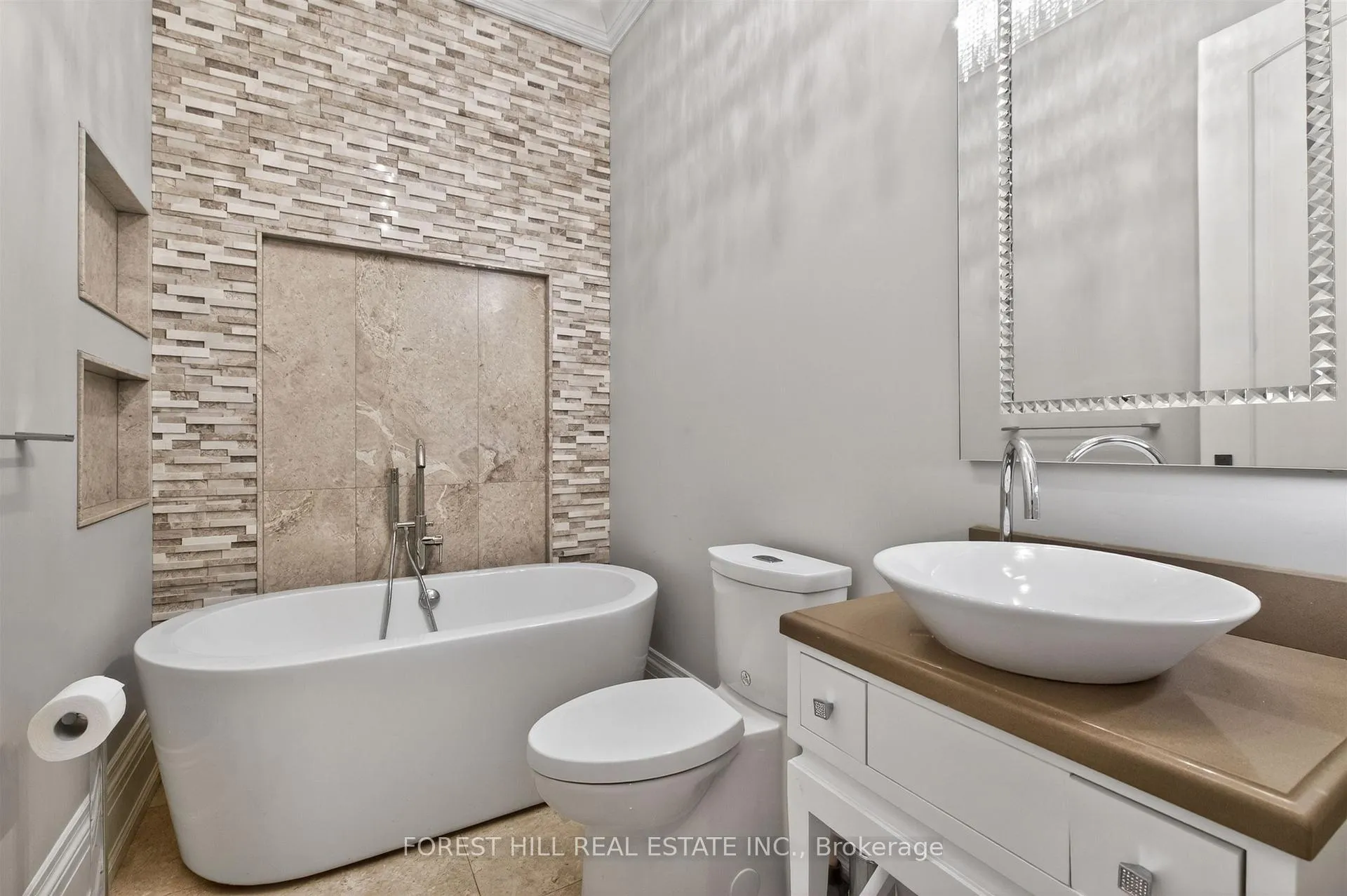 Photo 31 of 326 Lytton Boulevard, Toronto, Lawrence Park South — HOMEH