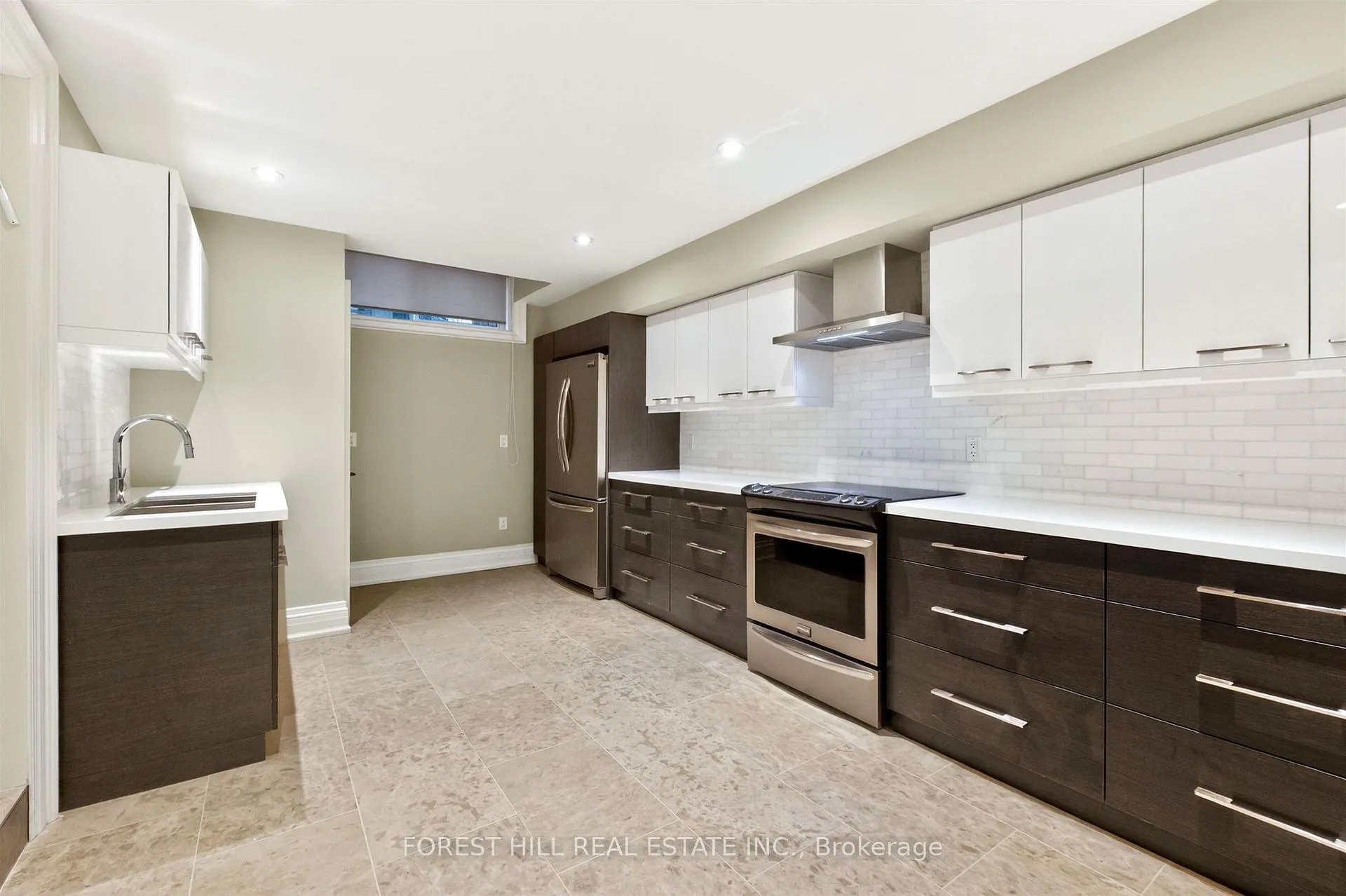 Photo 34 of 326 Lytton Boulevard, Toronto, Lawrence Park South — HOMEH