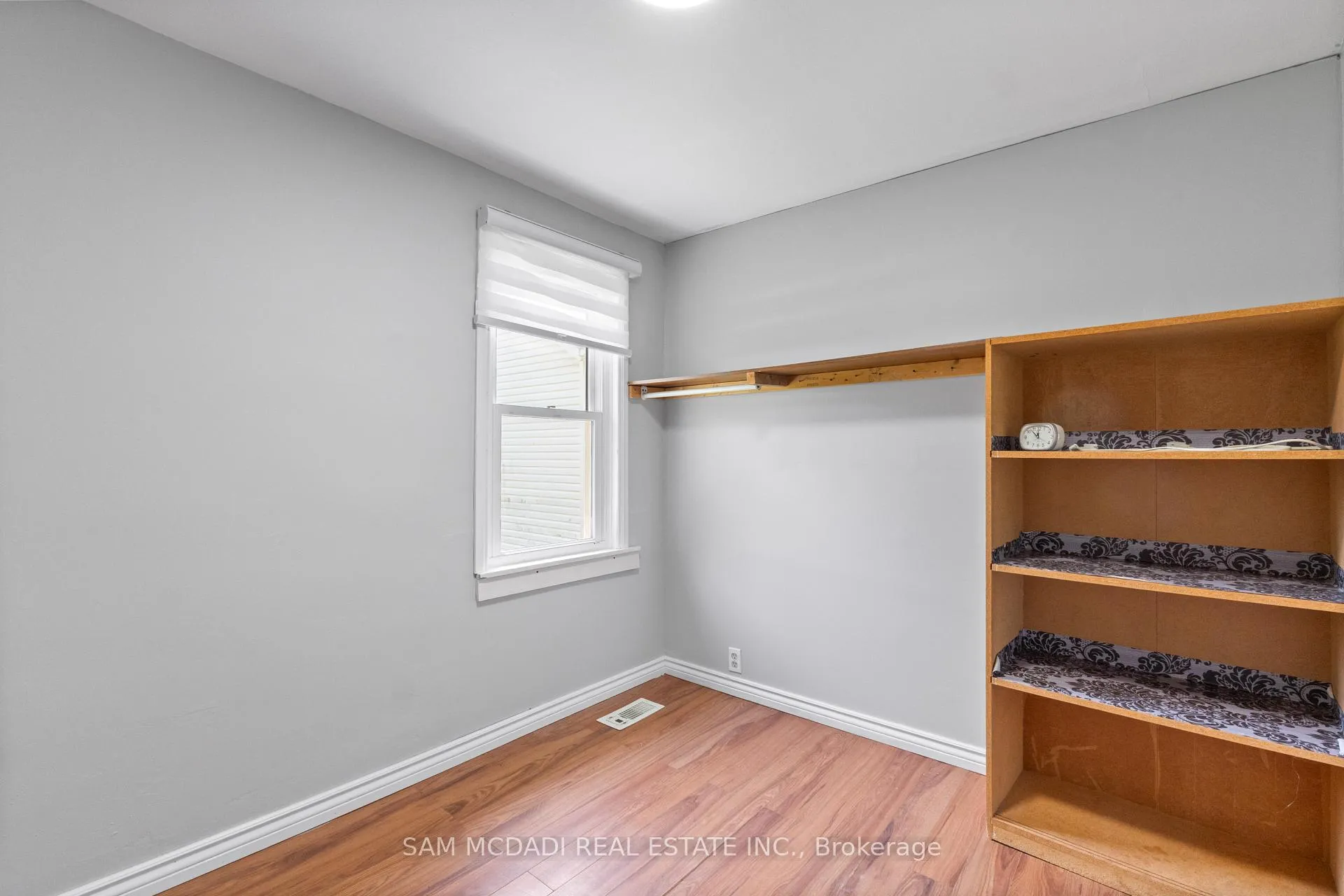 Photo 15 of 5717 Dunn Street, Niagara Falls, Dorchester — HOMEH