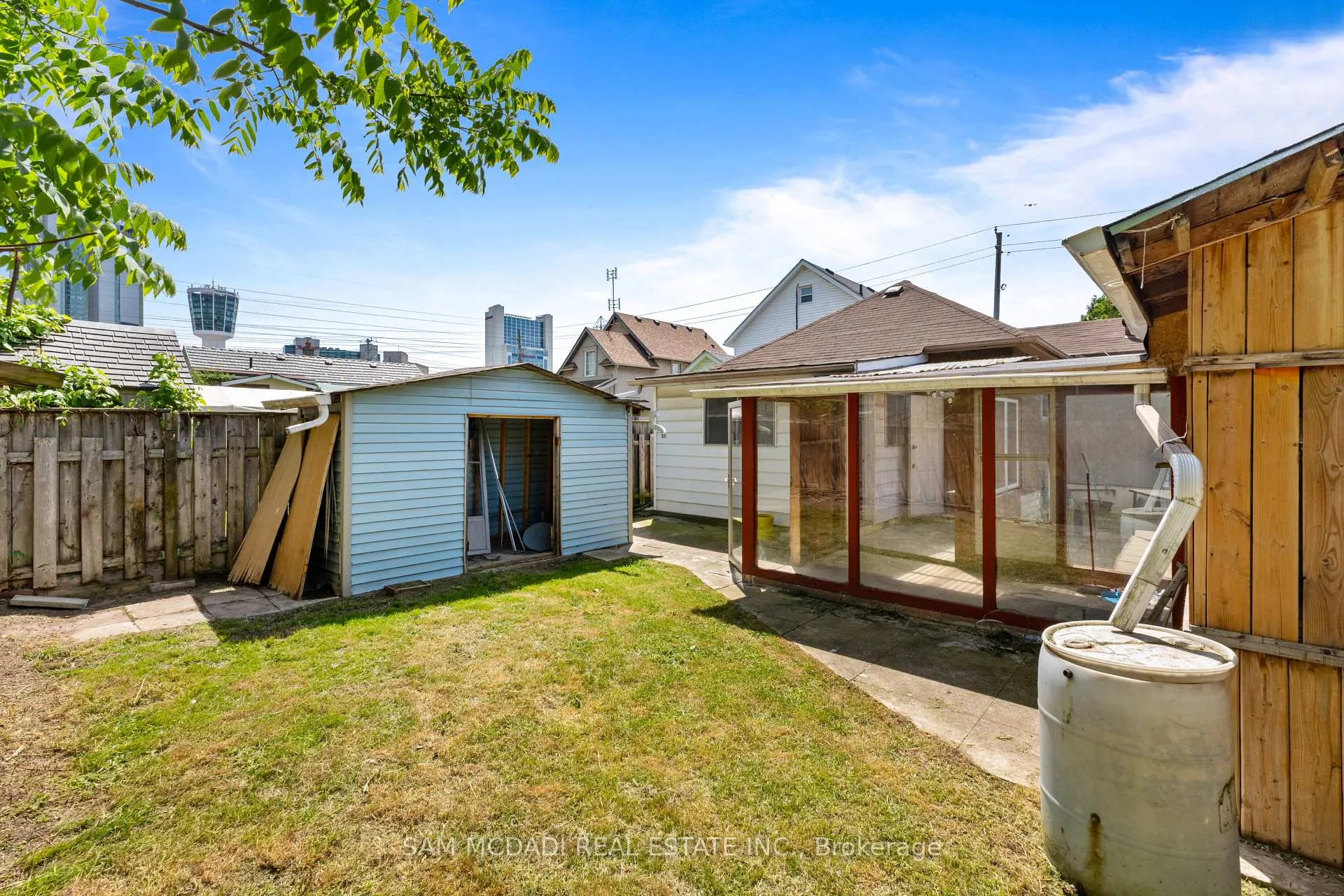 Photo 24 of 5717 Dunn Street, Niagara Falls, Dorchester — HOMEH