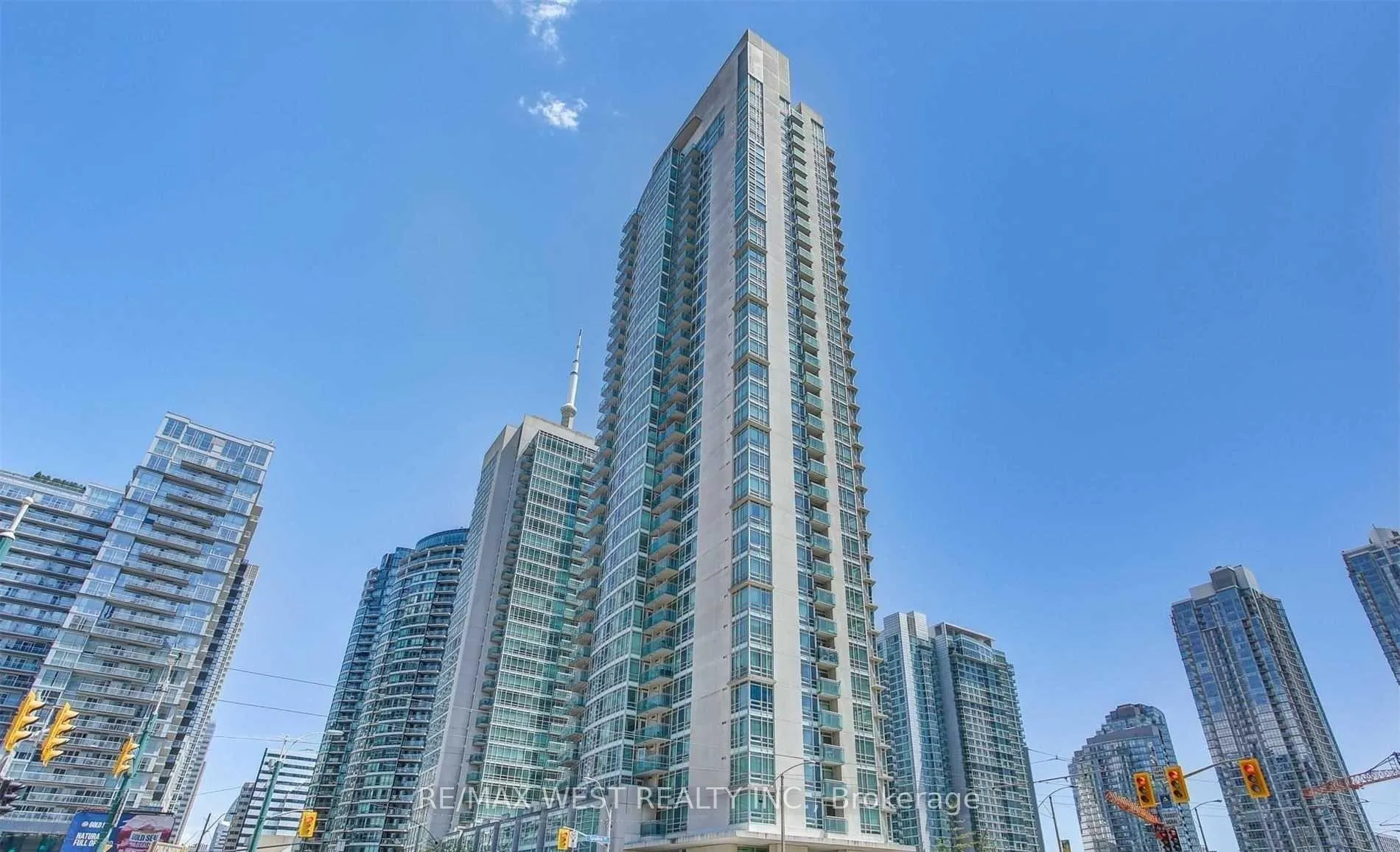Photo 4 of Unit 3712, 397 Front Street W, Toronto, Waterfront Communities — HOMEH