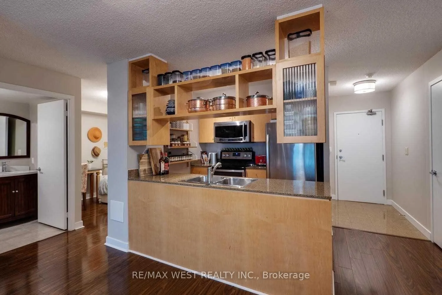 Photo 13 of Unit 3712, 397 Front Street W, Toronto, Waterfront Communities — HOMEH