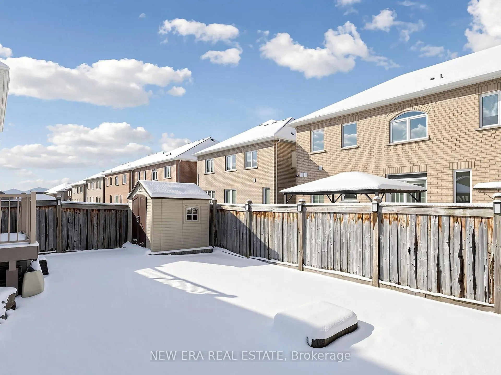 Photo 37 of 57 Hawkridge Trail, Brampton, Bram East — HOMEH
