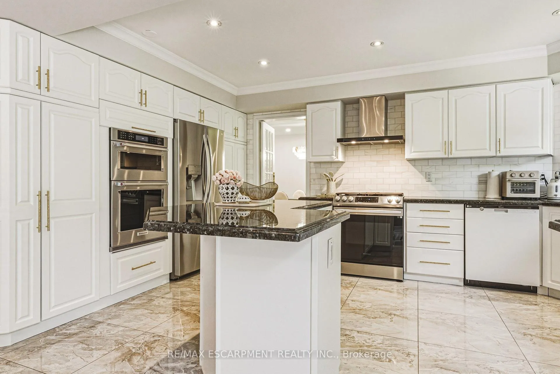 Photo 14 of 399 Golf Links Road, Hamilton, Ancaster — HOMEH