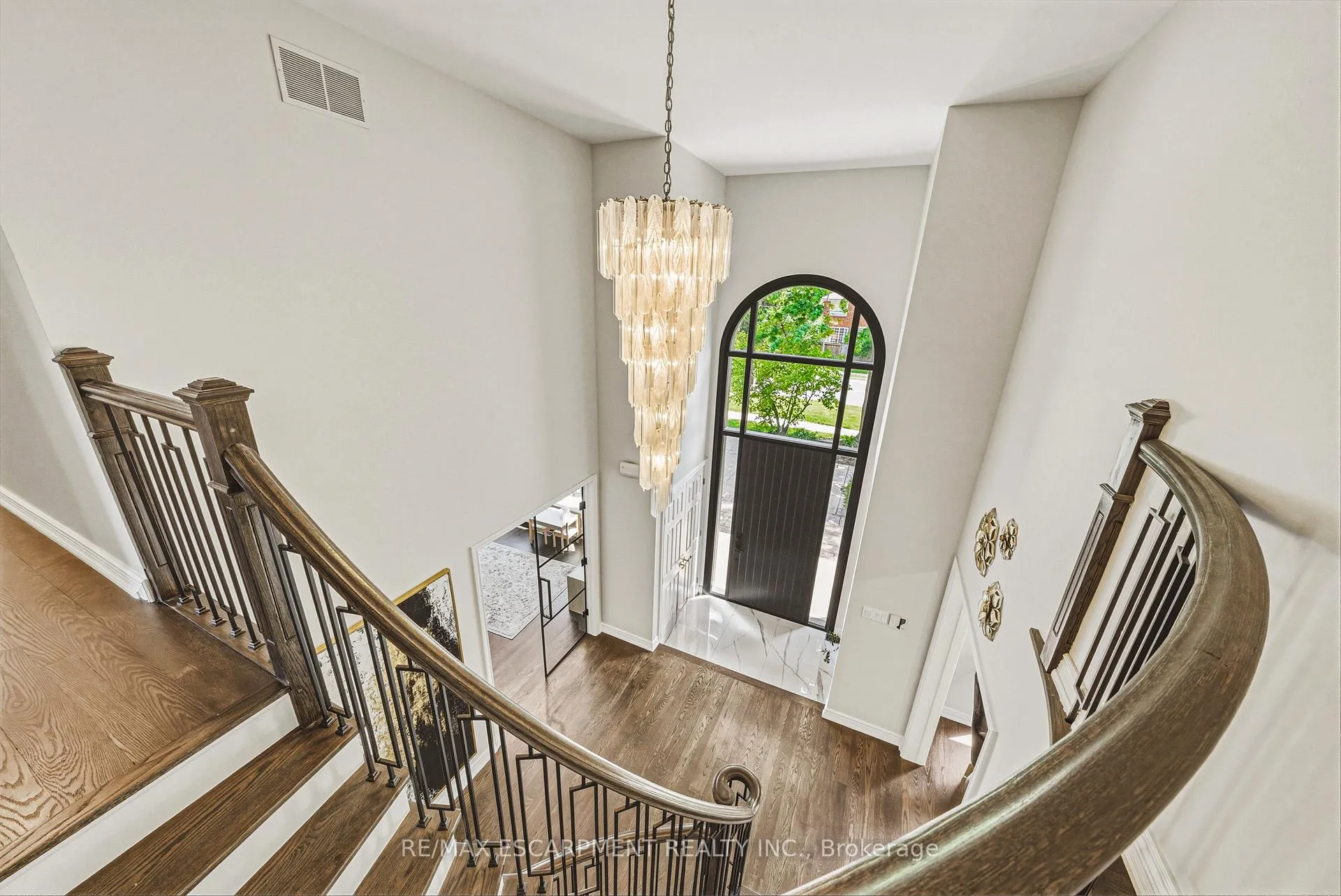 Photo 25 of 399 Golf Links Road, Hamilton, Ancaster — HOMEH