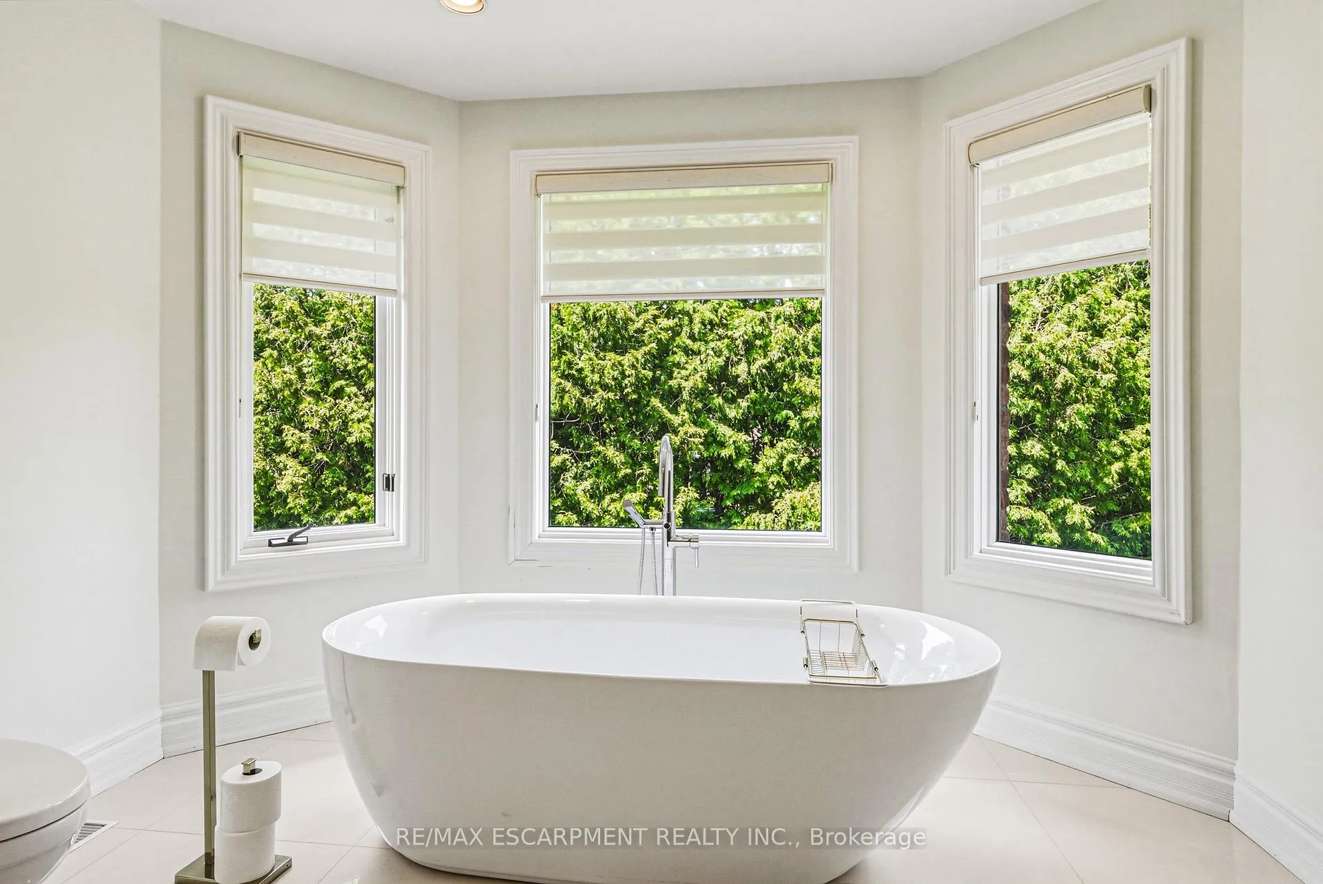 Photo 29 of 399 Golf Links Road, Hamilton, Ancaster — HOMEH