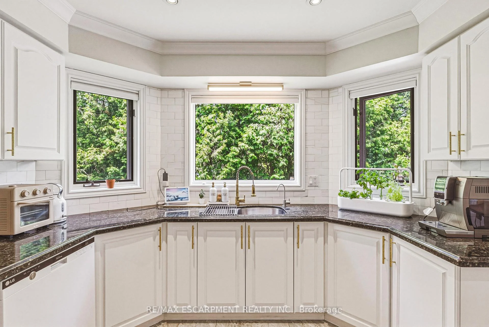 Photo 54 of 399 Golf Links Road, Hamilton, Ancaster — HOMEH