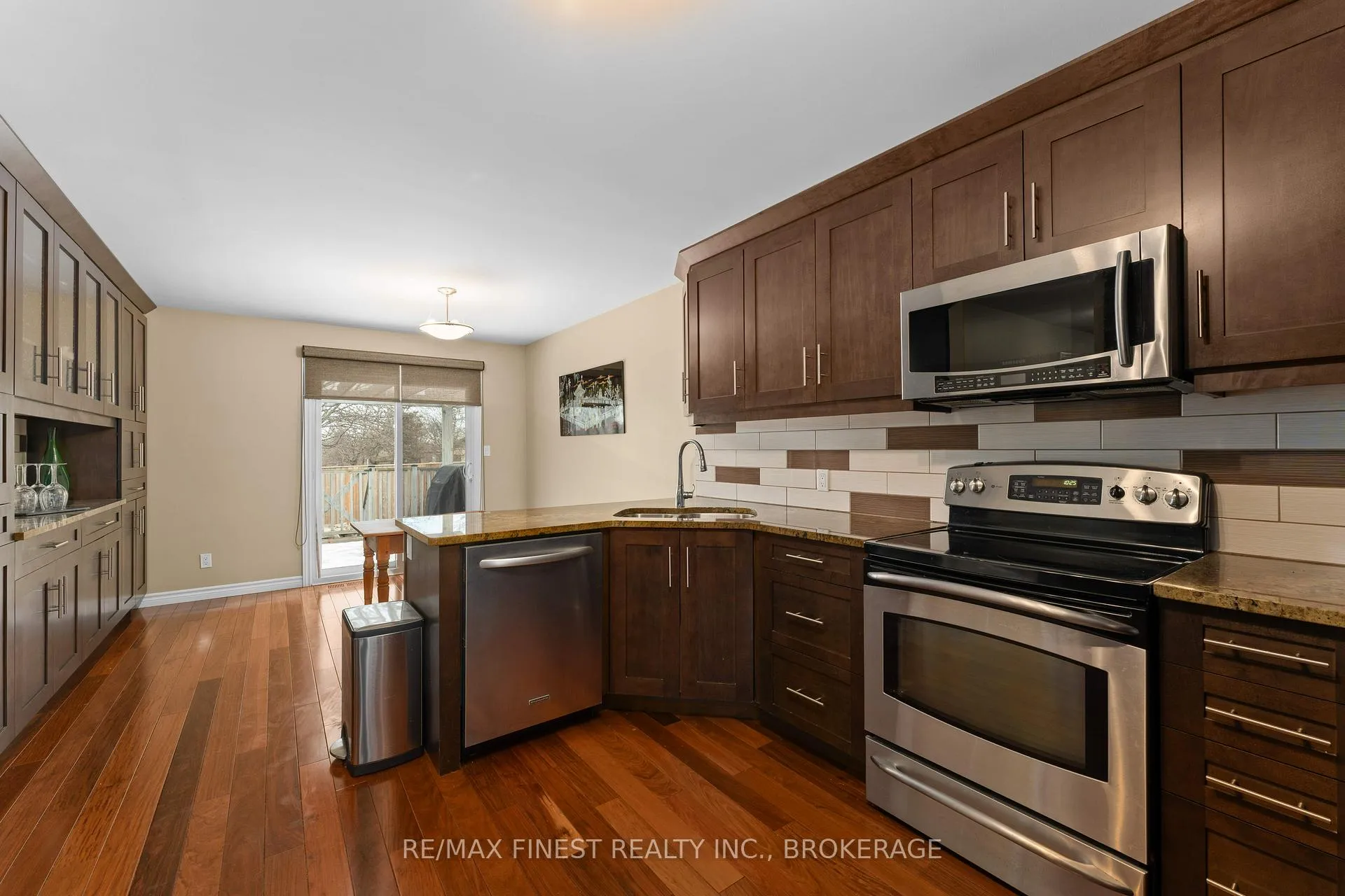 Photo 12 of 75 Barker Drive, Kingston, Kingston East (Incl Barret Crt) — HOMEH