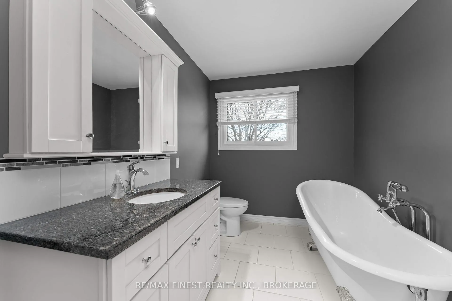 Photo 18 of 75 Barker Drive, Kingston, Kingston East (Incl Barret Crt) — HOMEH