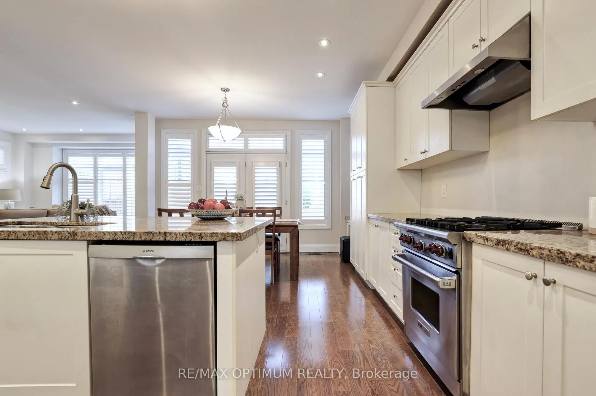 Photo 8 of 29 Legendary Circle, Brampton, Bram West — HOMEH
