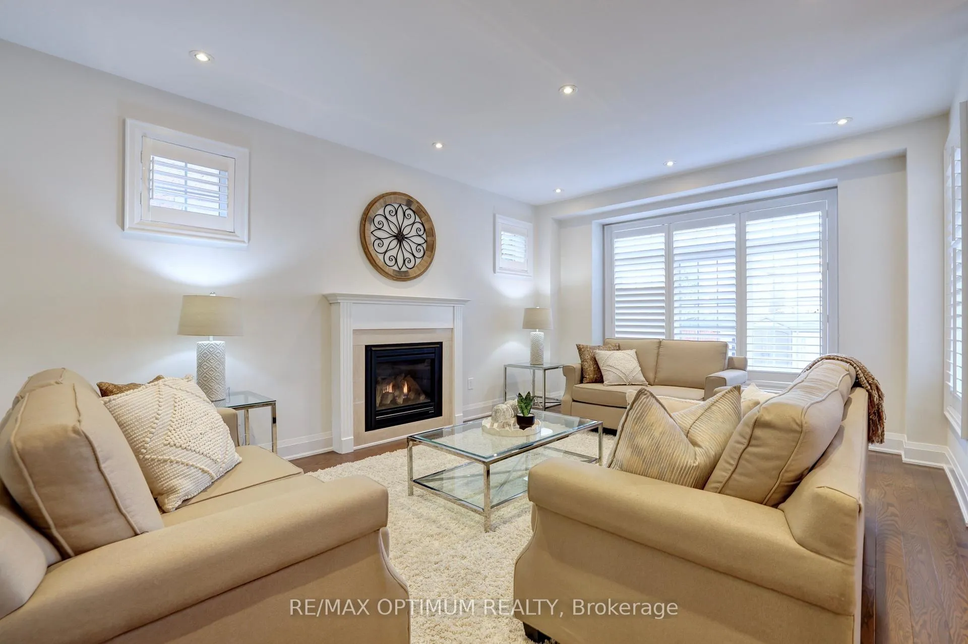 Photo 16 of 29 Legendary Circle, Brampton, Bram West — HOMEH