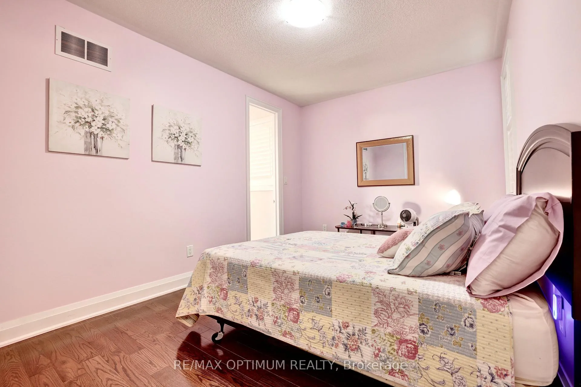 Photo 25 of 29 Legendary Circle, Brampton, Bram West — HOMEH
