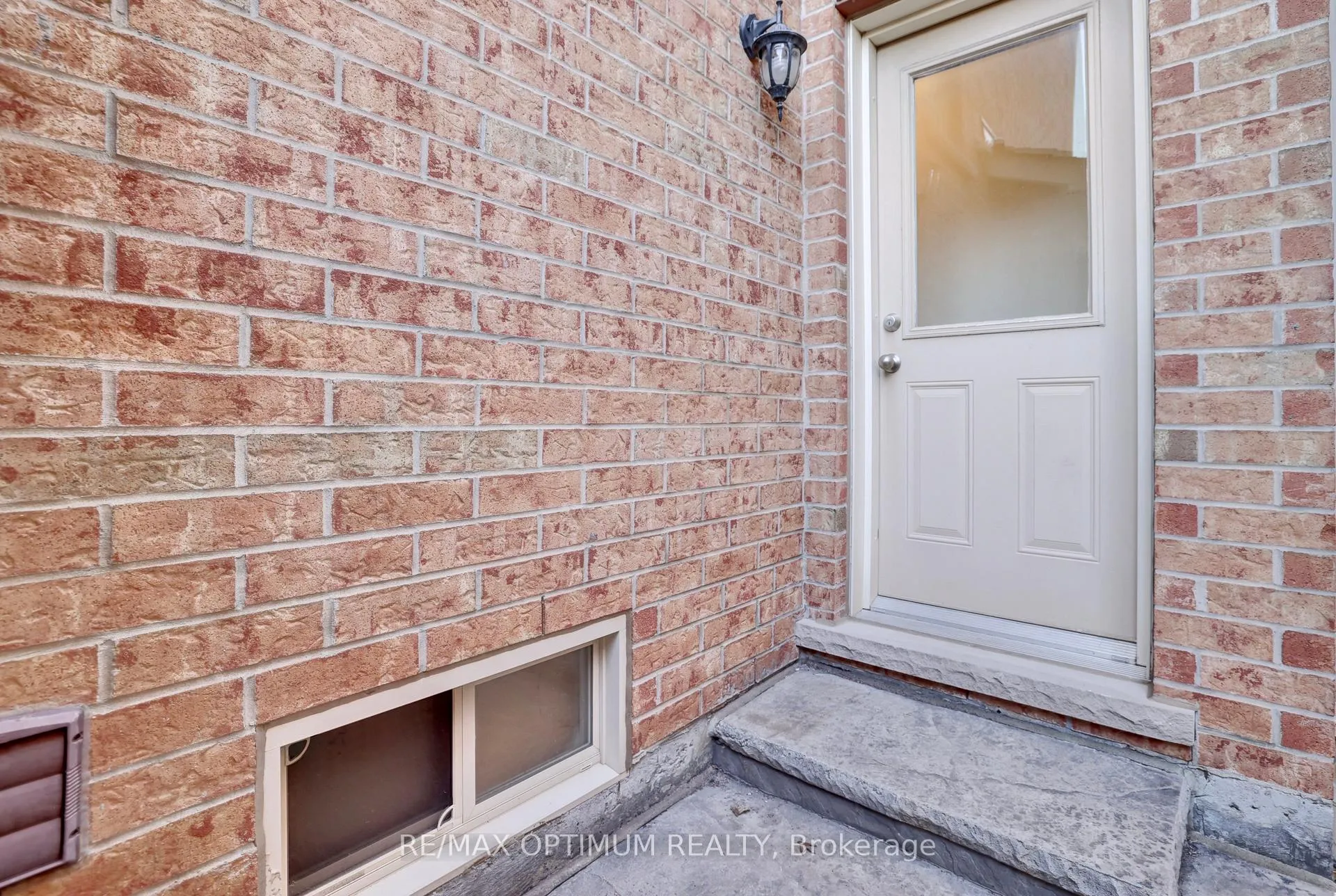 Photo 38 of 29 Legendary Circle, Brampton, Bram West — HOMEH