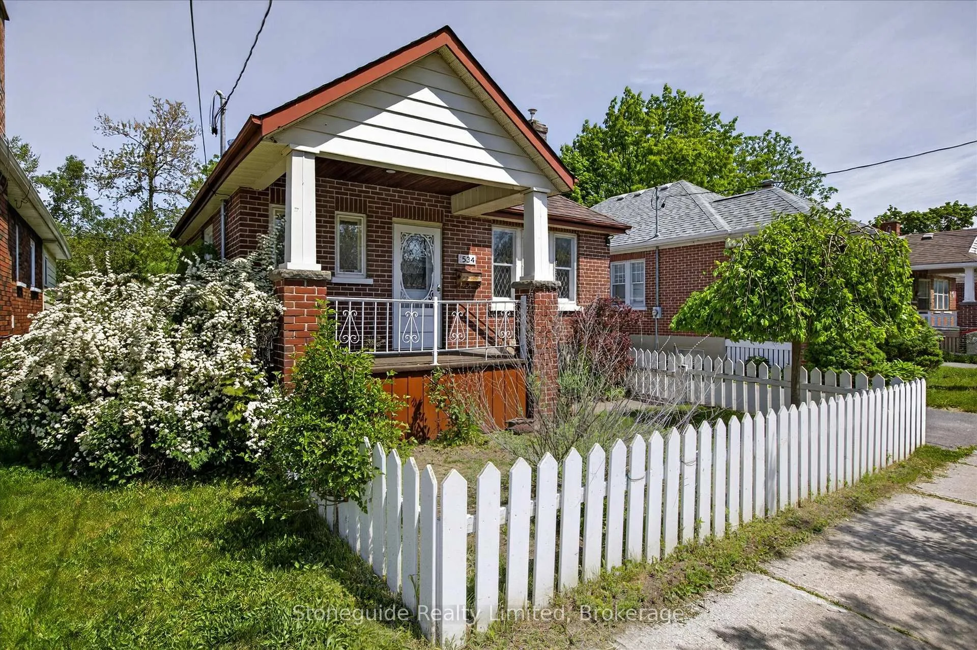 Photo 2 of 534 Douglas Avenue, Peterborough, Town Ward 3 — HOMEH