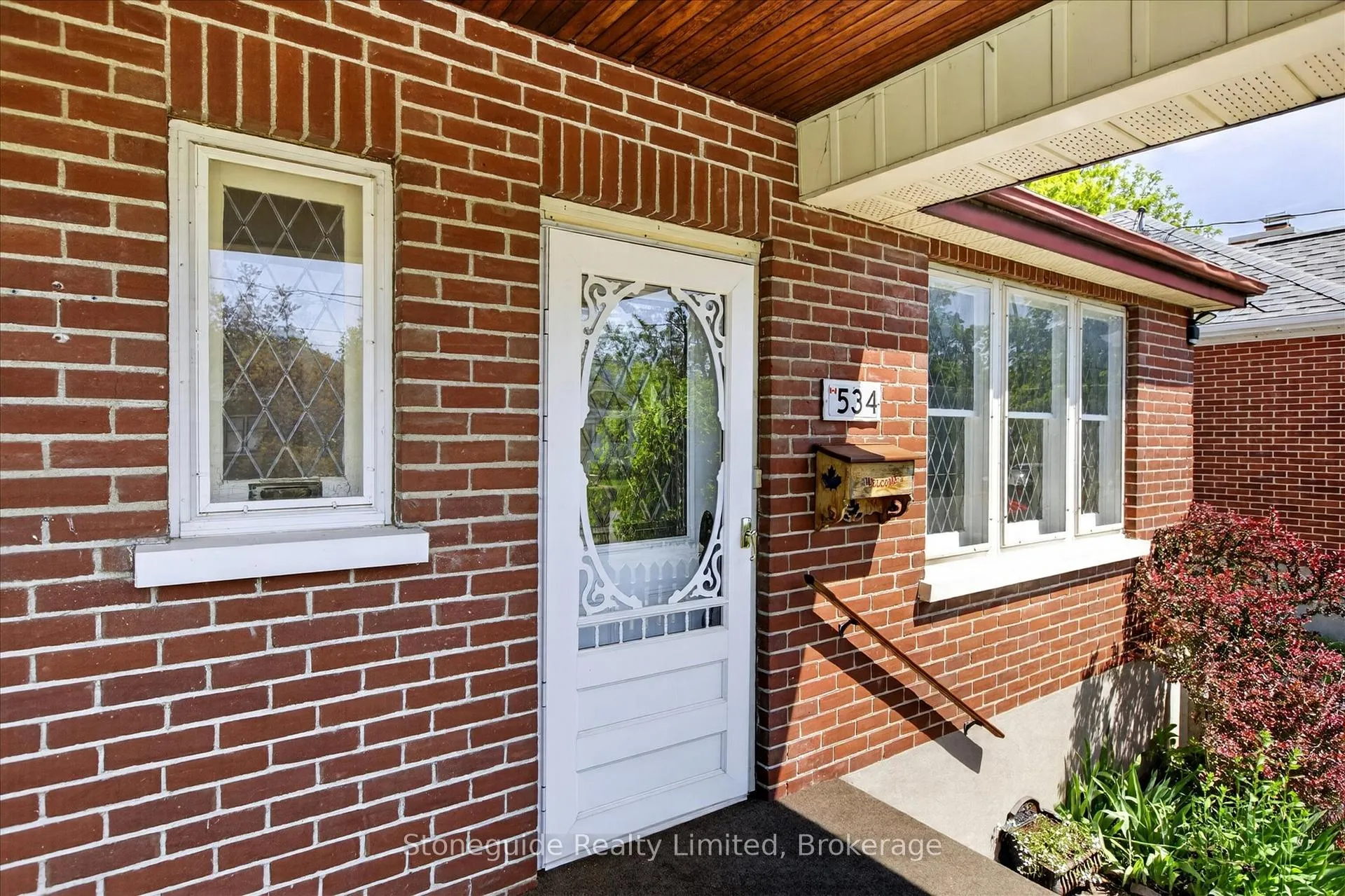 Photo 7 of 534 Douglas Avenue, Peterborough, Town Ward 3 — HOMEH