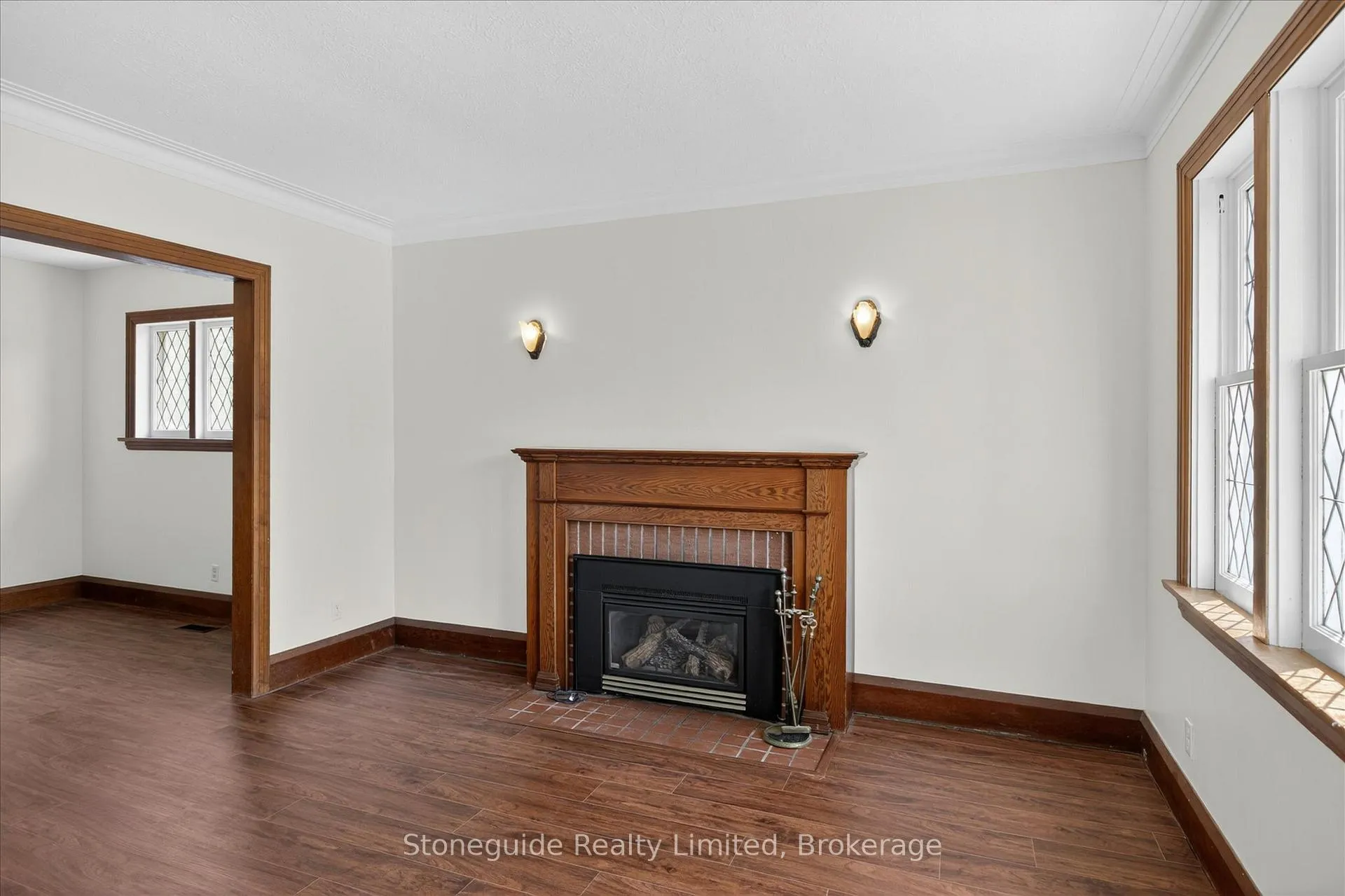 Photo 11 of 534 Douglas Avenue, Peterborough, Town Ward 3 — HOMEH