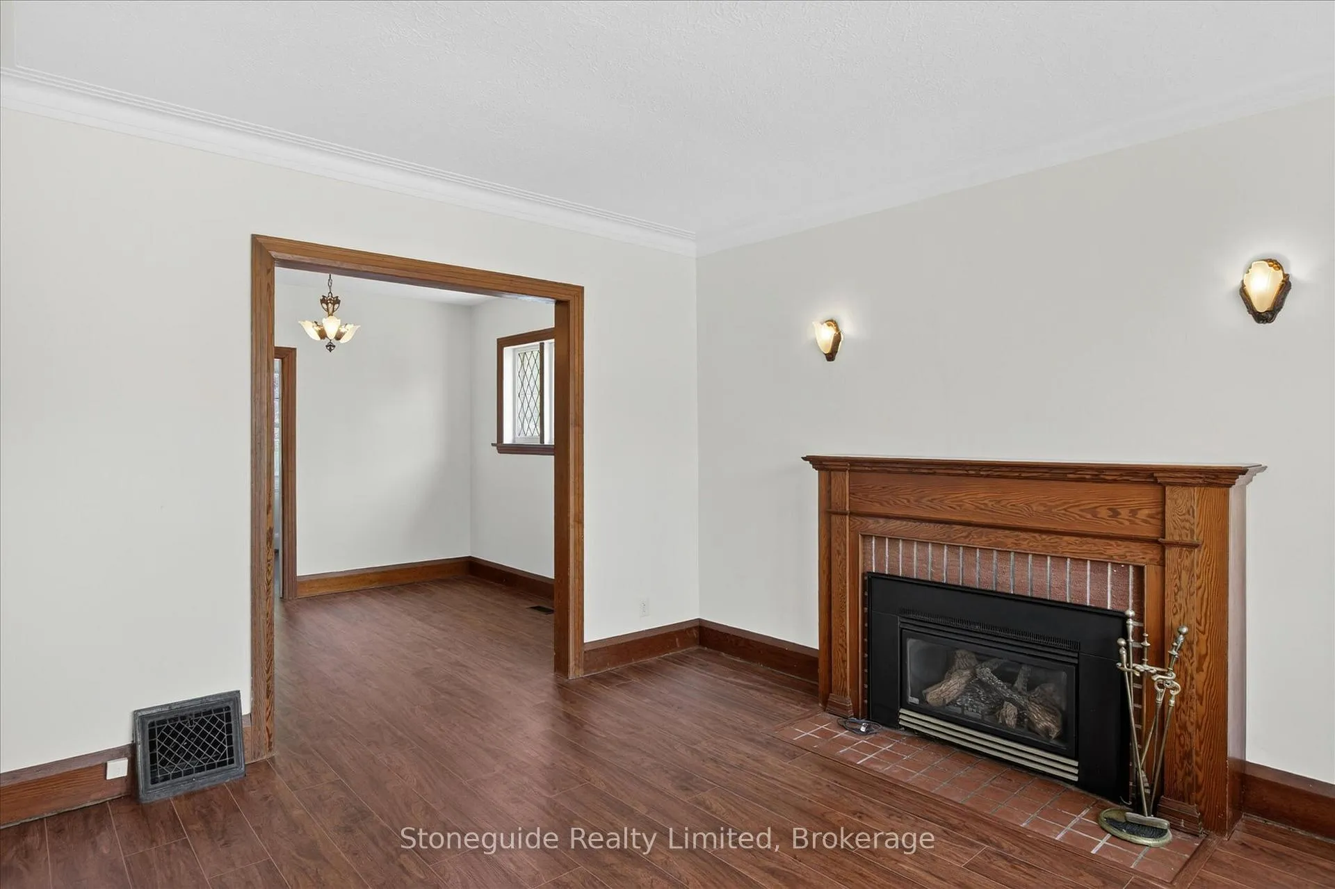 Photo 12 of 534 Douglas Avenue, Peterborough, Town Ward 3 — HOMEH