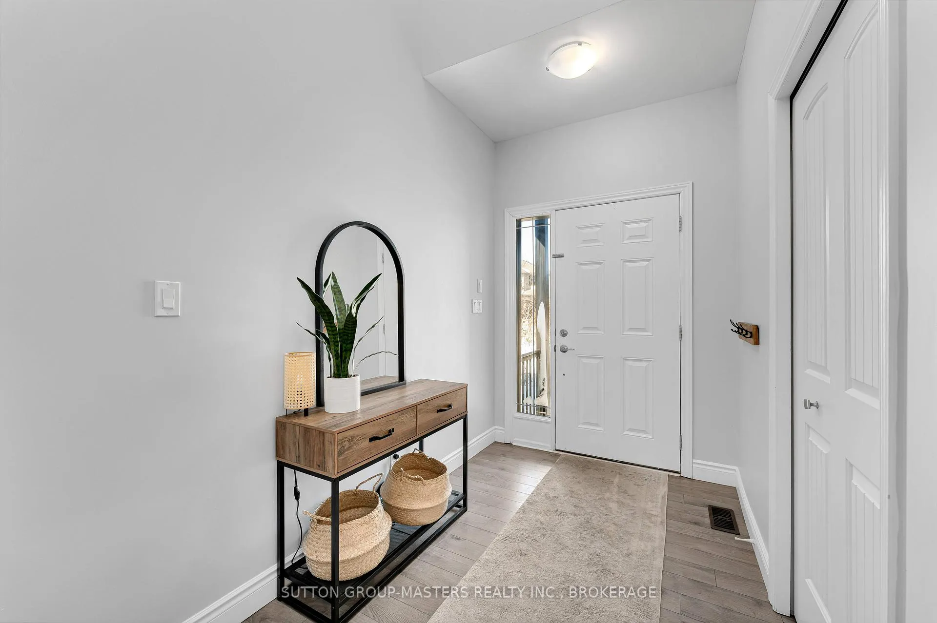 Photo 3 of 189 Macdougall Drive, Loyalist, Amherstview — HOMEH