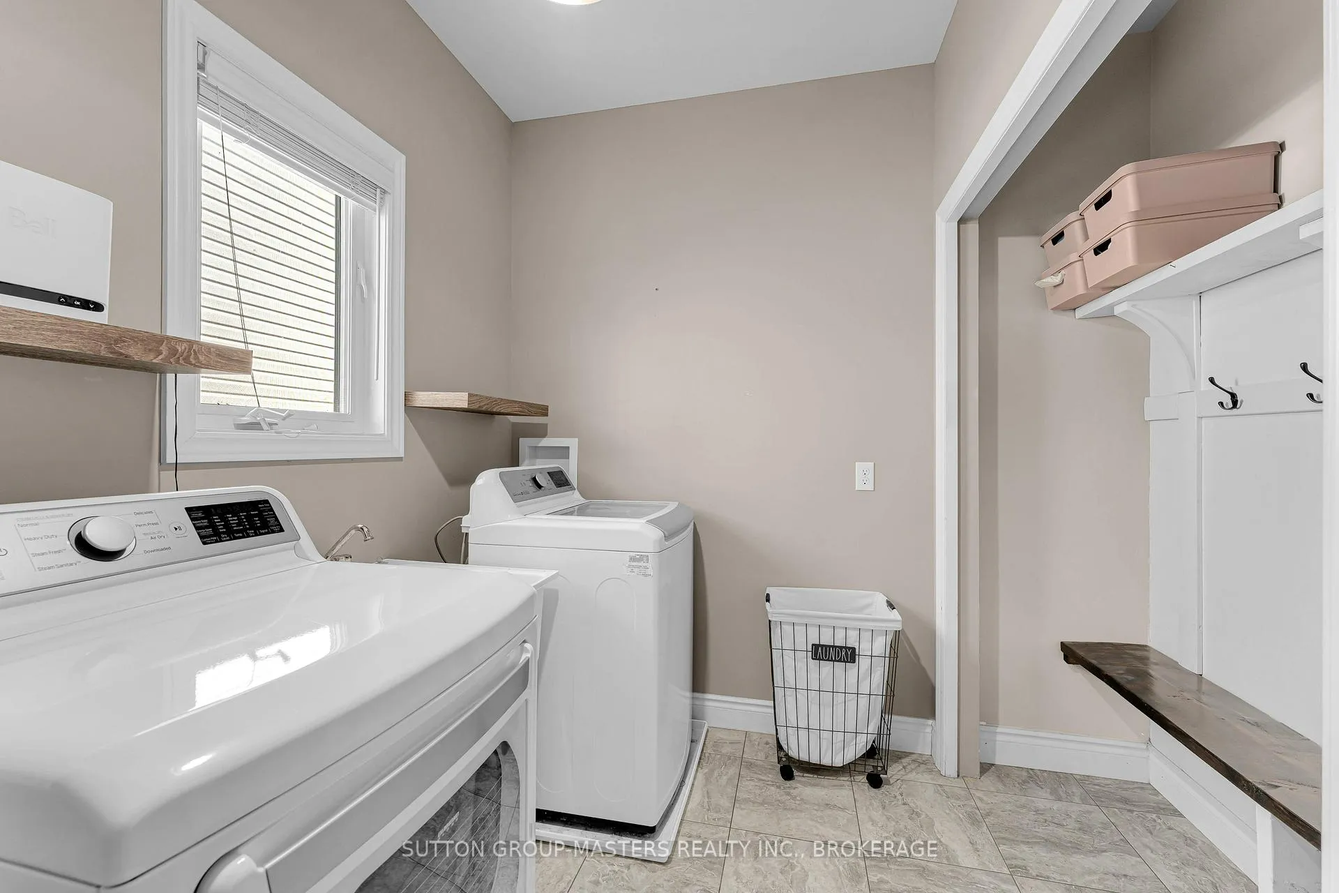 Photo 7 of 189 Macdougall Drive, Loyalist, Amherstview — HOMEH