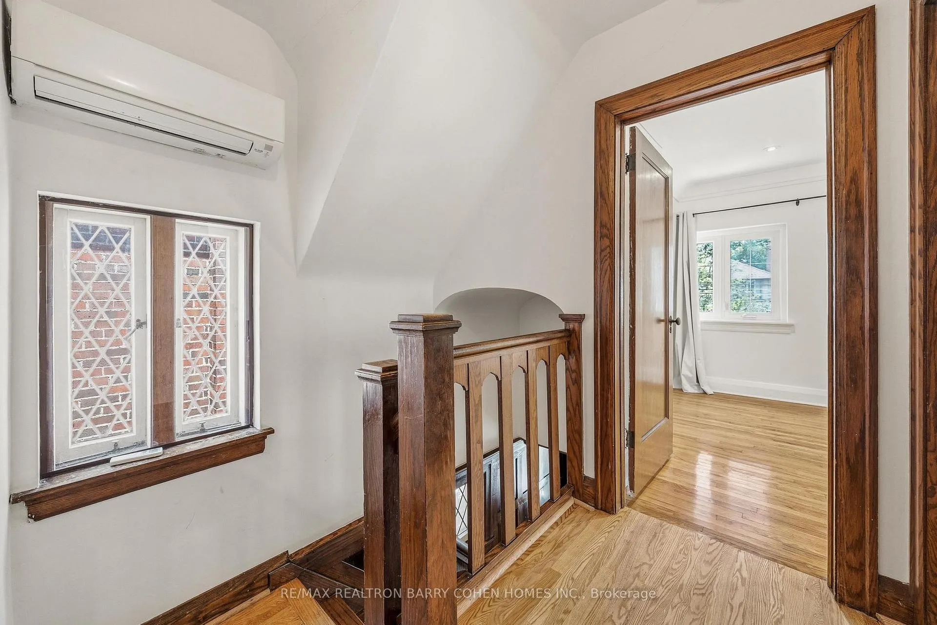 Photo 14 of 138 Fallingbrook Road, Scarborough, Birchcliffe-Cliffside — HOMEH