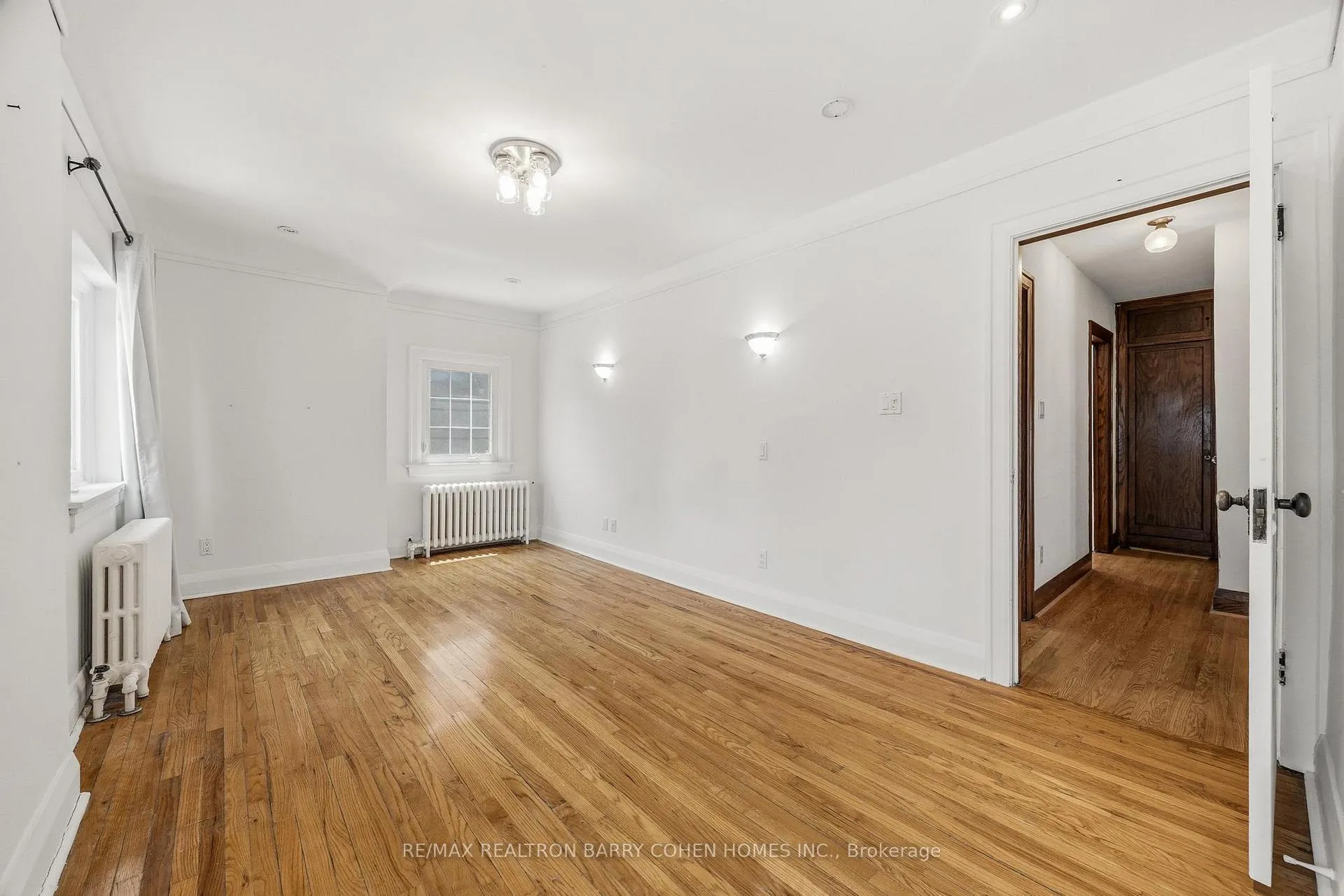 Photo 16 of 138 Fallingbrook Road, Scarborough, Birchcliffe-Cliffside — HOMEH