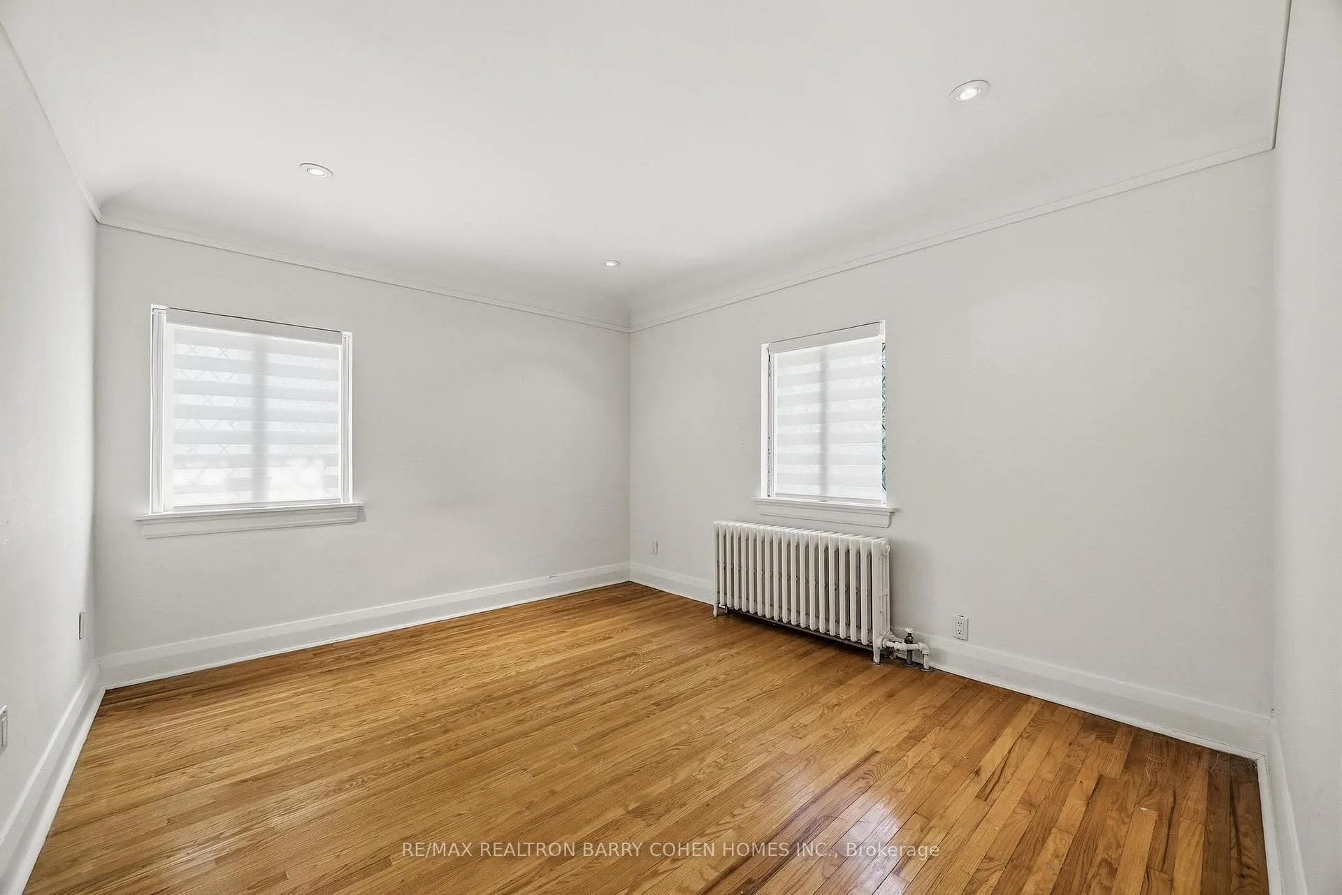 Photo 19 of 138 Fallingbrook Road, Scarborough, Birchcliffe-Cliffside — HOMEH