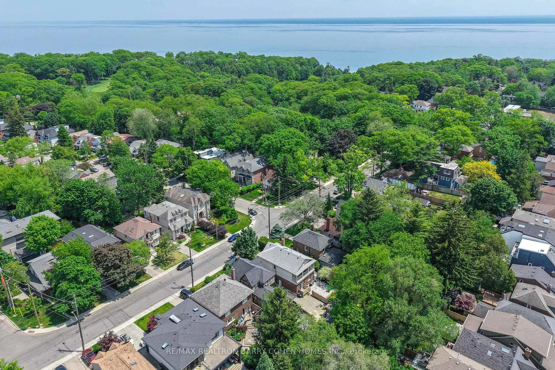 Photo 26 of 138 Fallingbrook Road, Scarborough, Birchcliffe-Cliffside — HOMEH