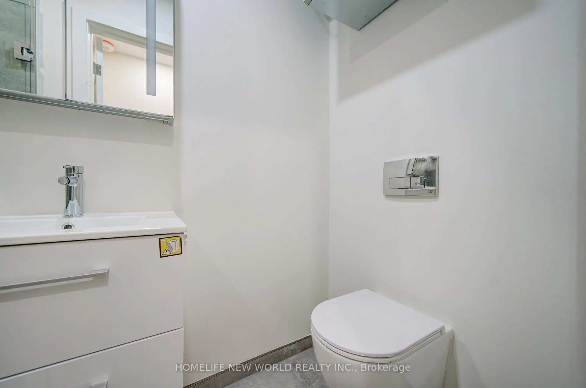 Photo 4 of Unit UNIT 5, 78 Gladstone Avenue, Toronto, Little Portugal — HOMEH
