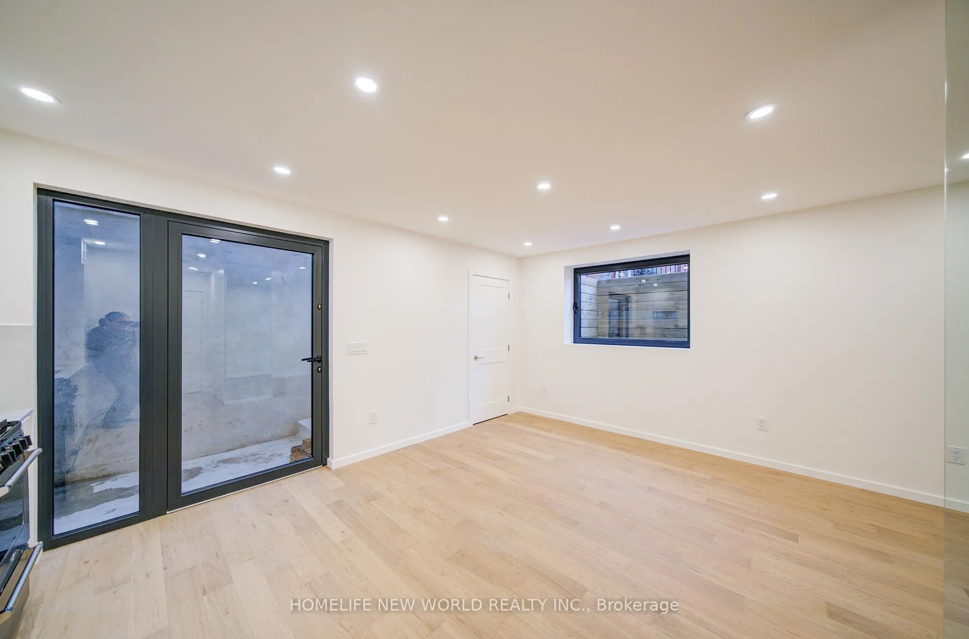 Photo 7 of Unit UNIT 5, 78 Gladstone Avenue, Toronto, Little Portugal — HOMEH