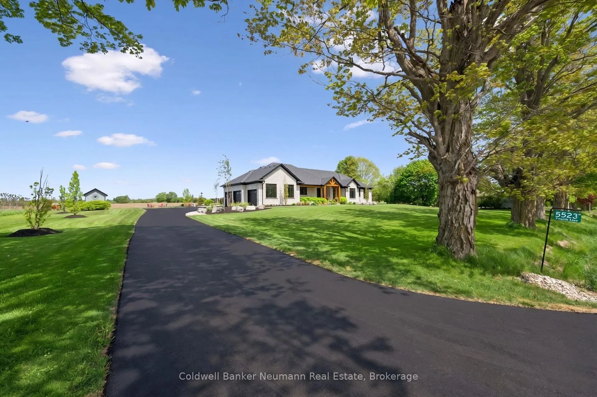 Photo 2 of 5523 Fourth Line, Guelph/Eramosa, Rural Guelph/Eramosa East — HOMEH