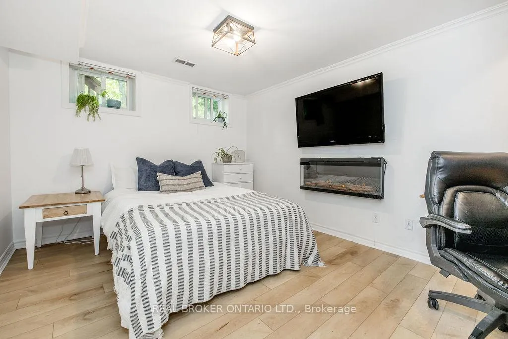 Photo 6 of 63 Huronwoods Drive, Oro-Medonte, Sugarbush — HOMEH