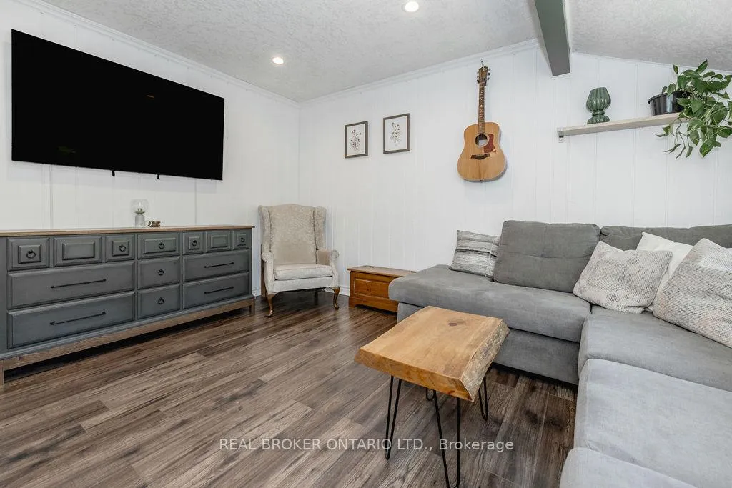 Photo 25 of 63 Huronwoods Drive, Oro-Medonte, Sugarbush — HOMEH